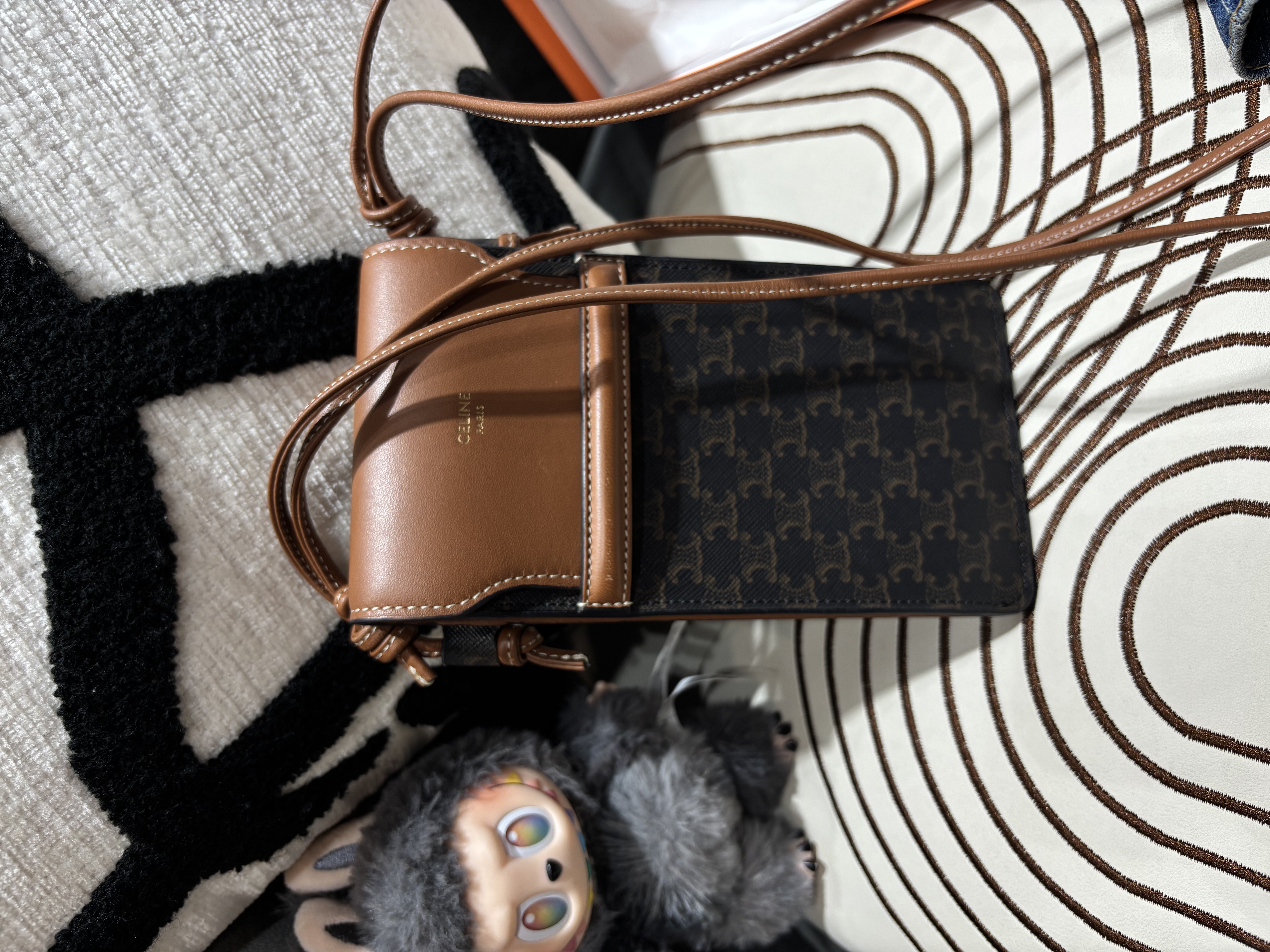Celine triomphe Phone Crossbody Bag 100%Authentic, 95%new 