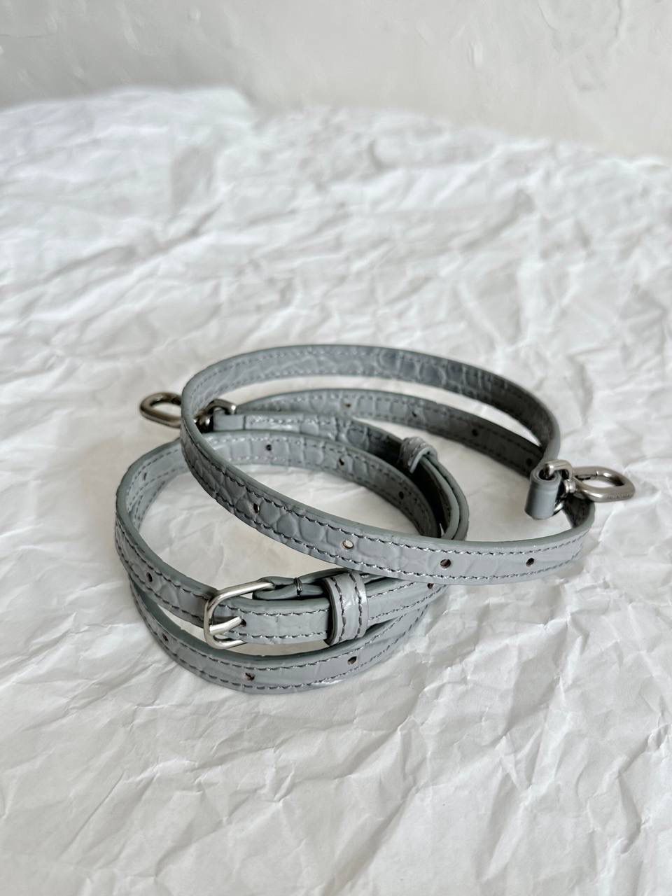 经典款🔥鳄鱼纹灰色加小号XS/19cm👽 hourglass沙漏包【正品级】 1.最新包型➕细节 2.唯一正确的圆形手柄 3.全网独家正确版官网包装 (非市场版本，礼品盒/说明说/吊牌/织带/防尘袋/礼品袋，均拿ZP开发对版⚠️) XS：19×13×8cm592833m S：23×15×10cm593546m