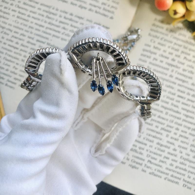 Vintage C.a. 1960s "Keye"Designer Blue Baguette Rhinestone/Crystal Swinging Necklace (MT1824)