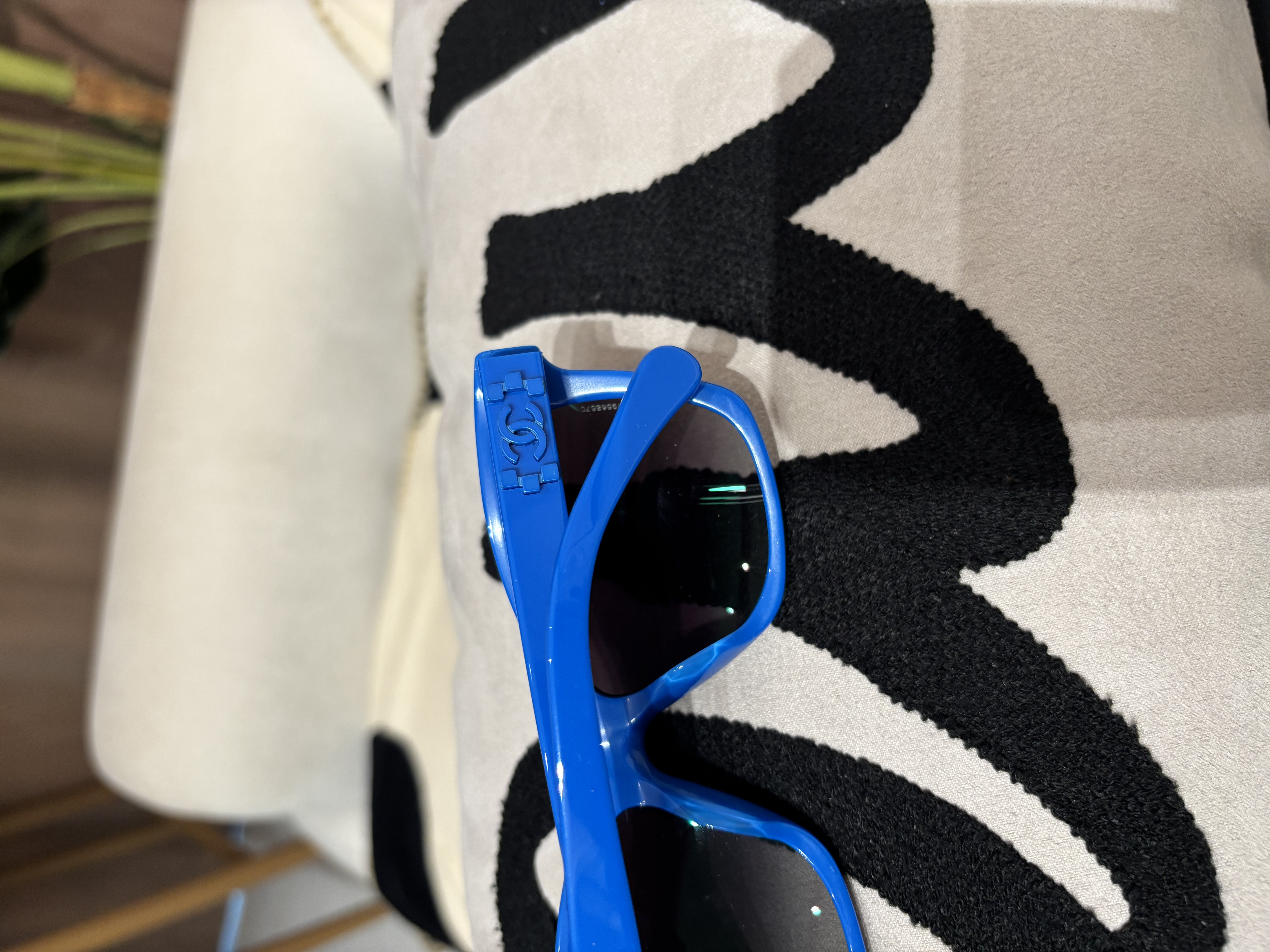 Chanel Sunglasses Blue 5313 100%Authentic, 99%New ✅box