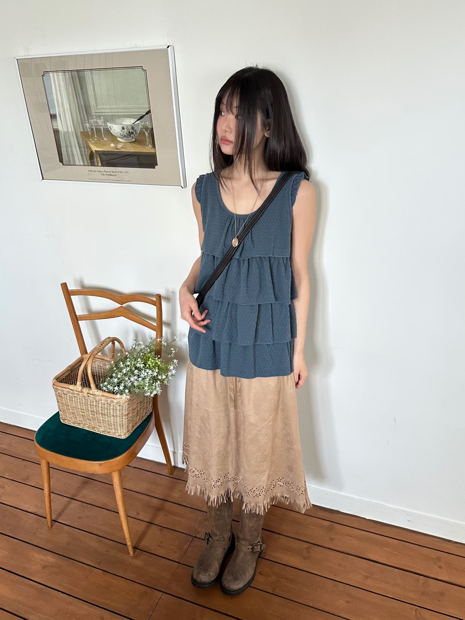 cancan embossed sleeveless t-shirt