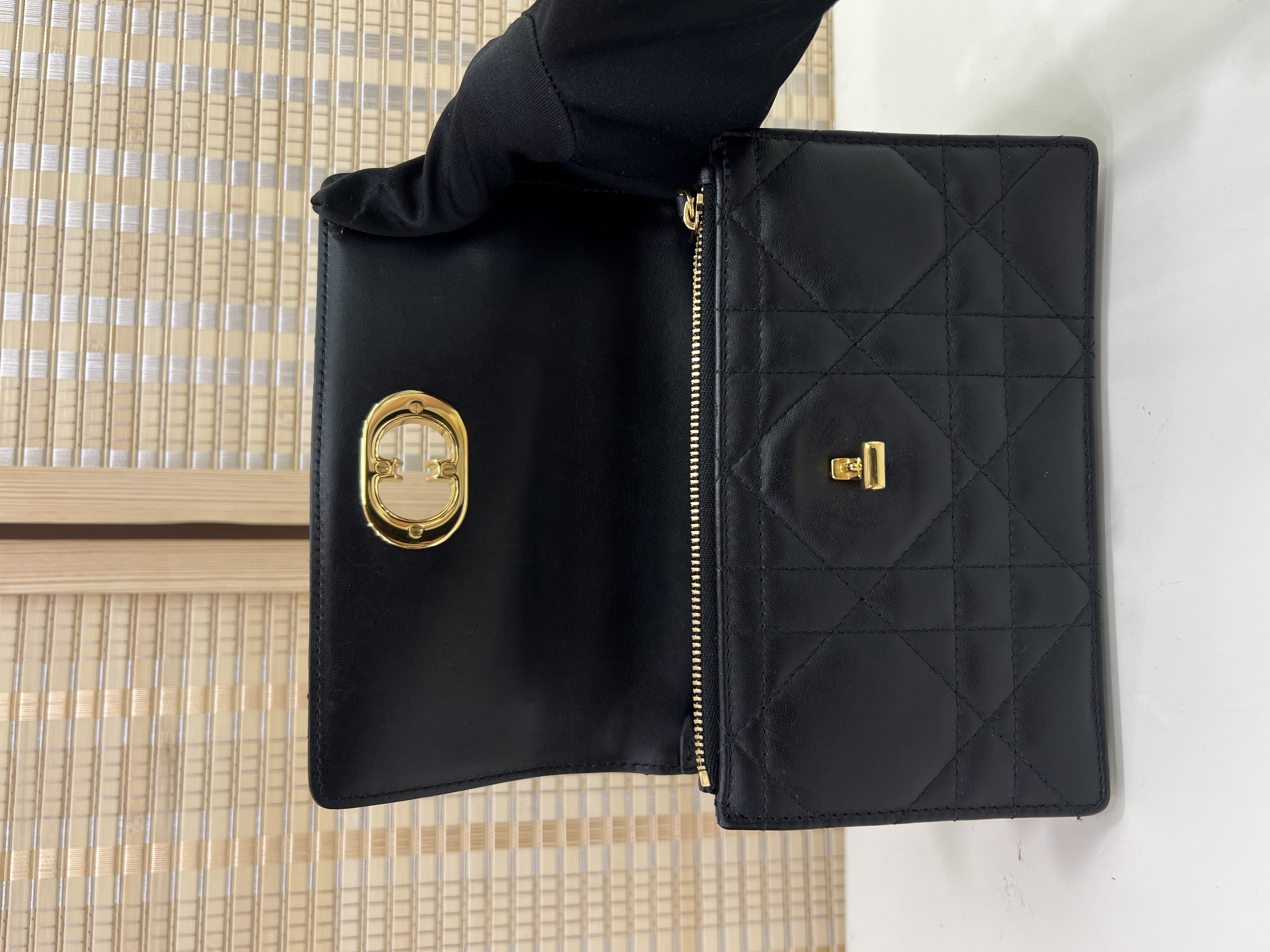 直播貨品 |  [1個-$100 2個-$300］GG48