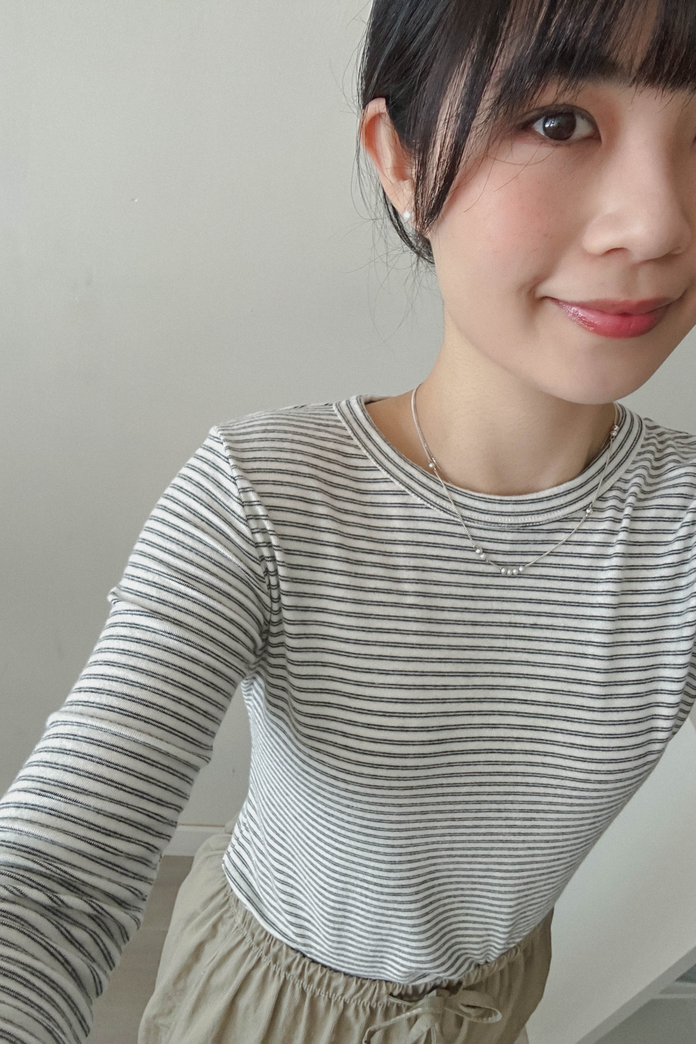 親膚修身圓領條紋上衣 (兩色入)