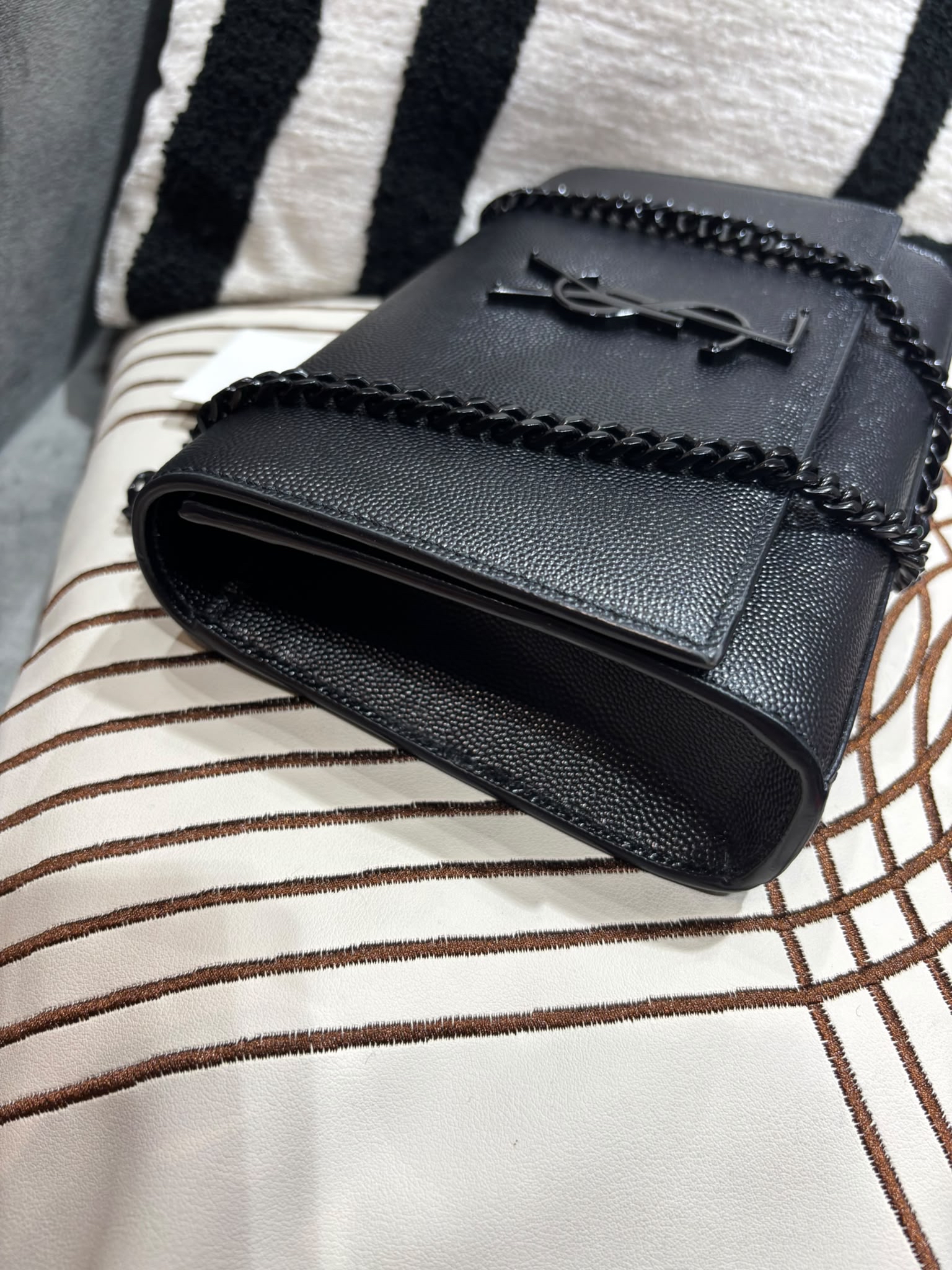 YSL Kate small  Black Caviar flap so black 20cm YSL FLAP 100%Authentic, 99%new  ✅Certificate ✅dust bag 