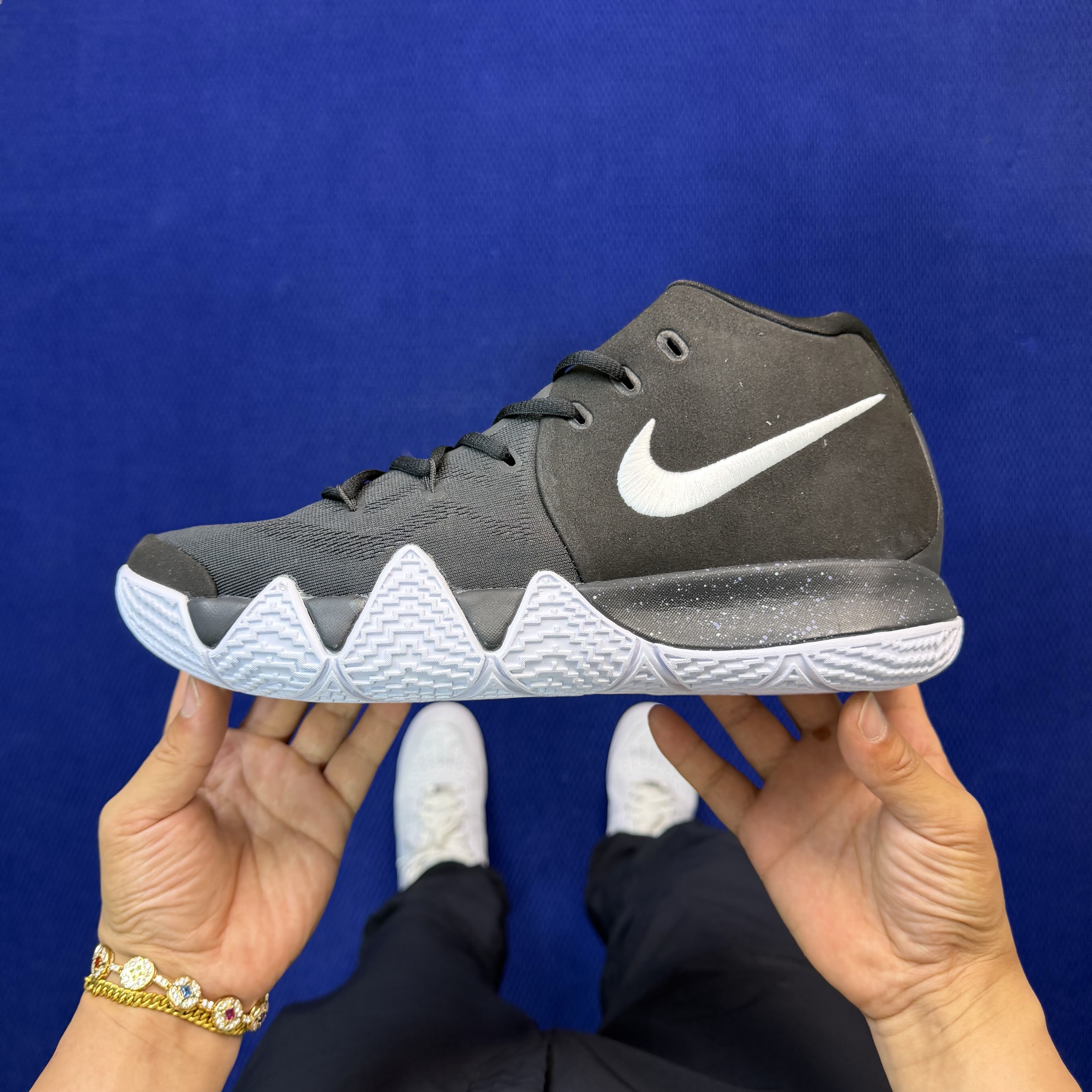 Nike Kyrie 4 943807-002