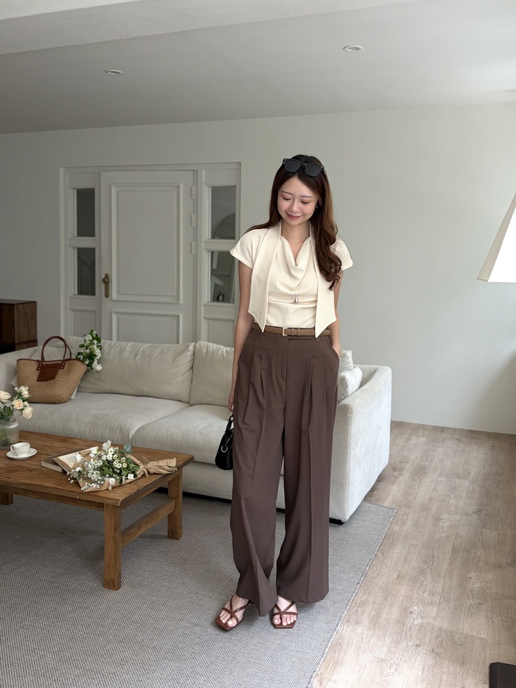 [極薄!] Strap Detail Pleated Pants (Brown)