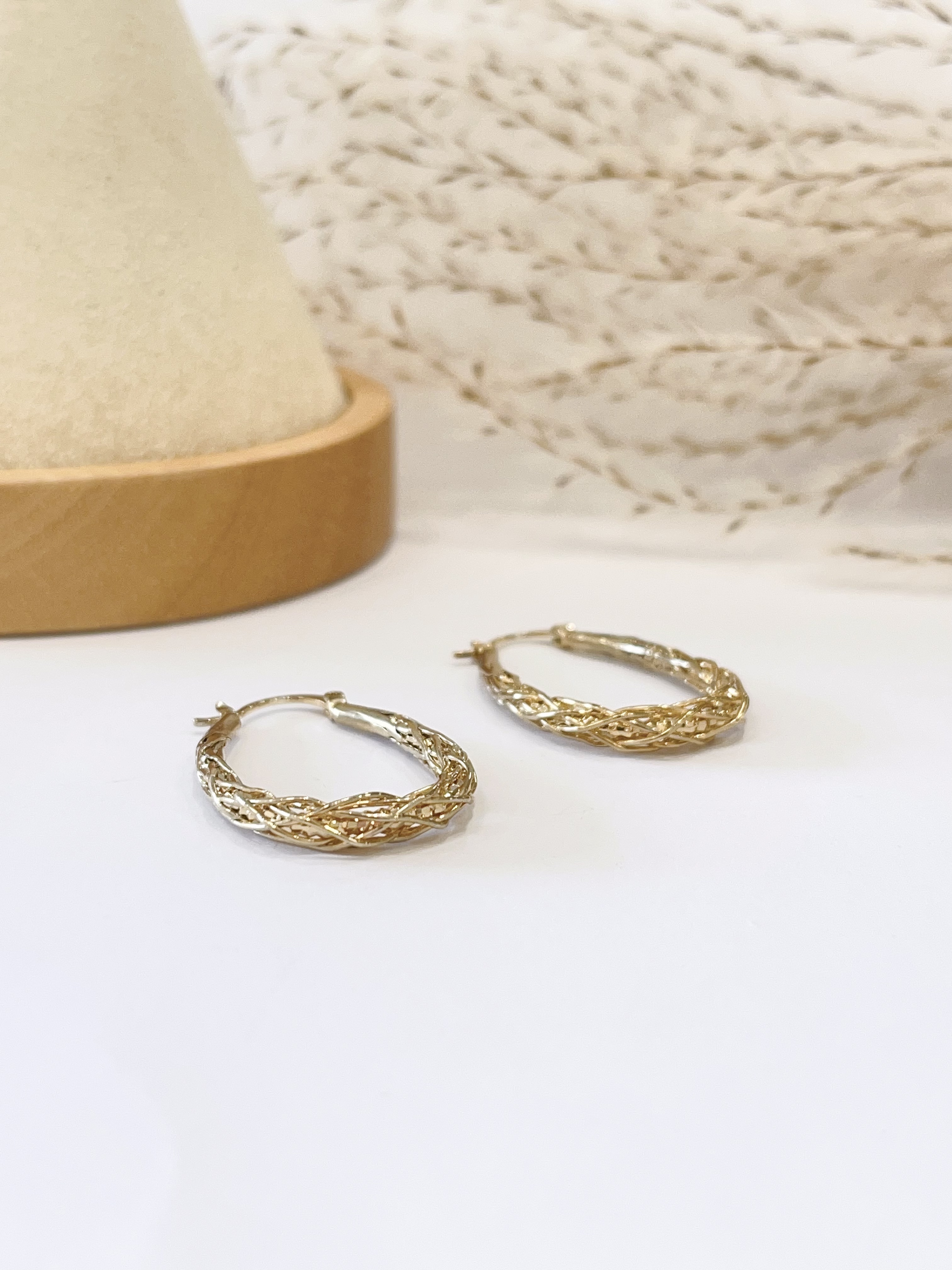 金丝月影鸡蛋型耳扣耳环