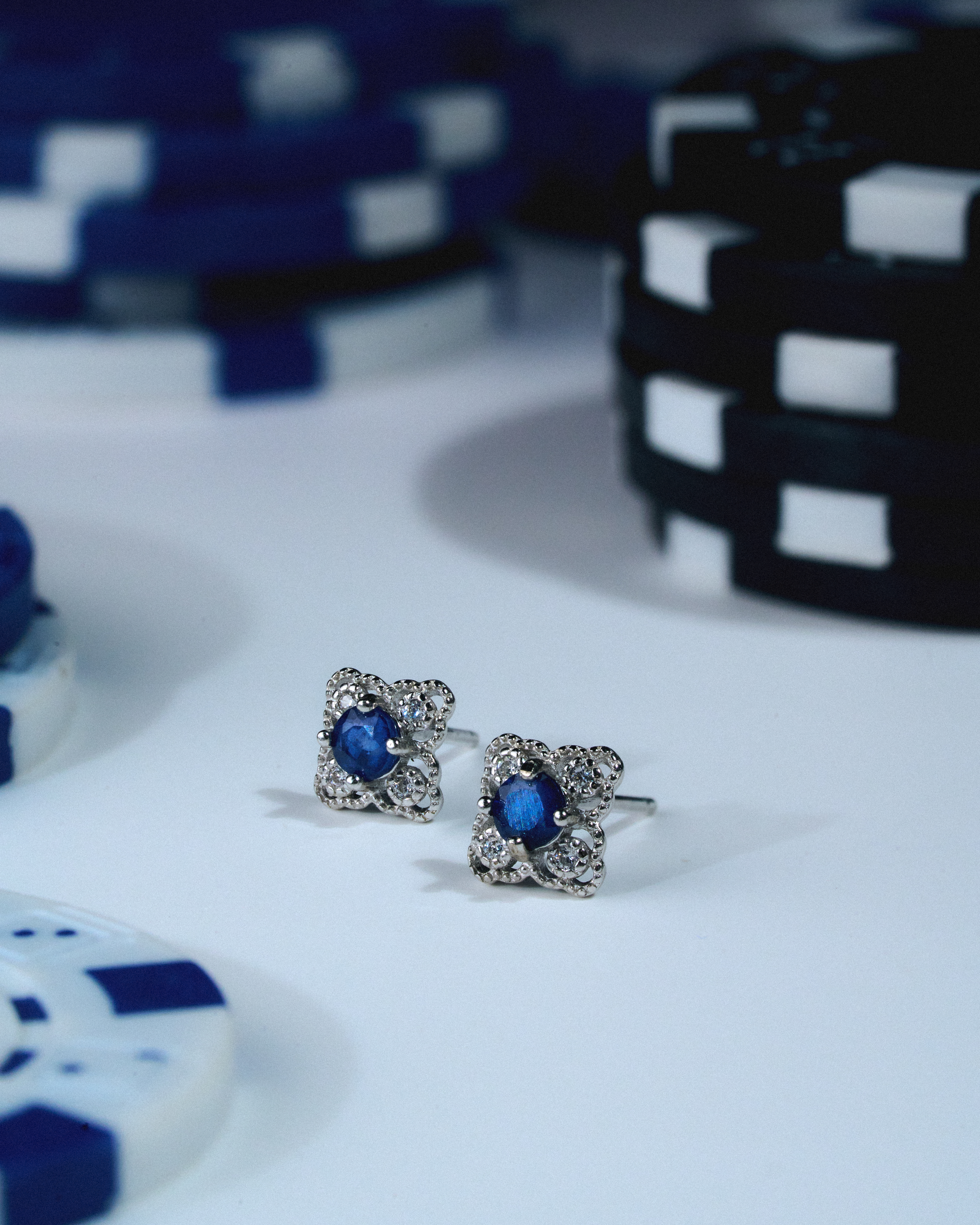 Royal Insight Earring