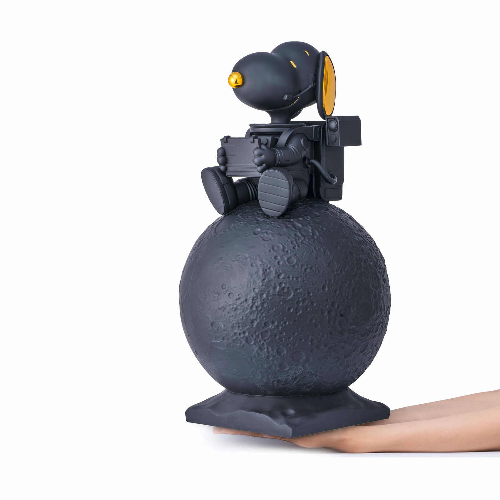 📦訂購 台灣限定 Jarll SNOOPY 史努比 星球限量款 (黑) 擺飾