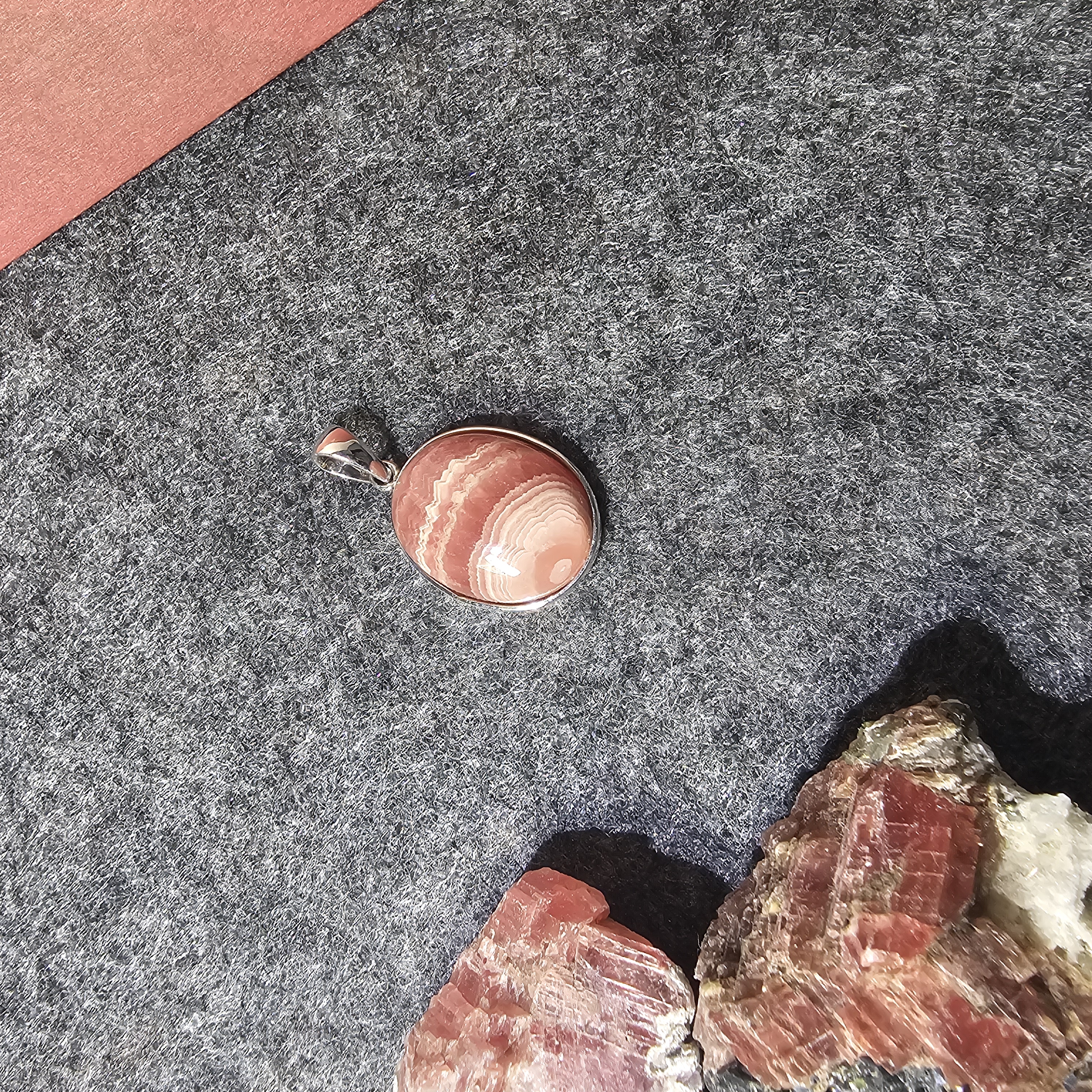 紅紋石蛋形925銀吊飾