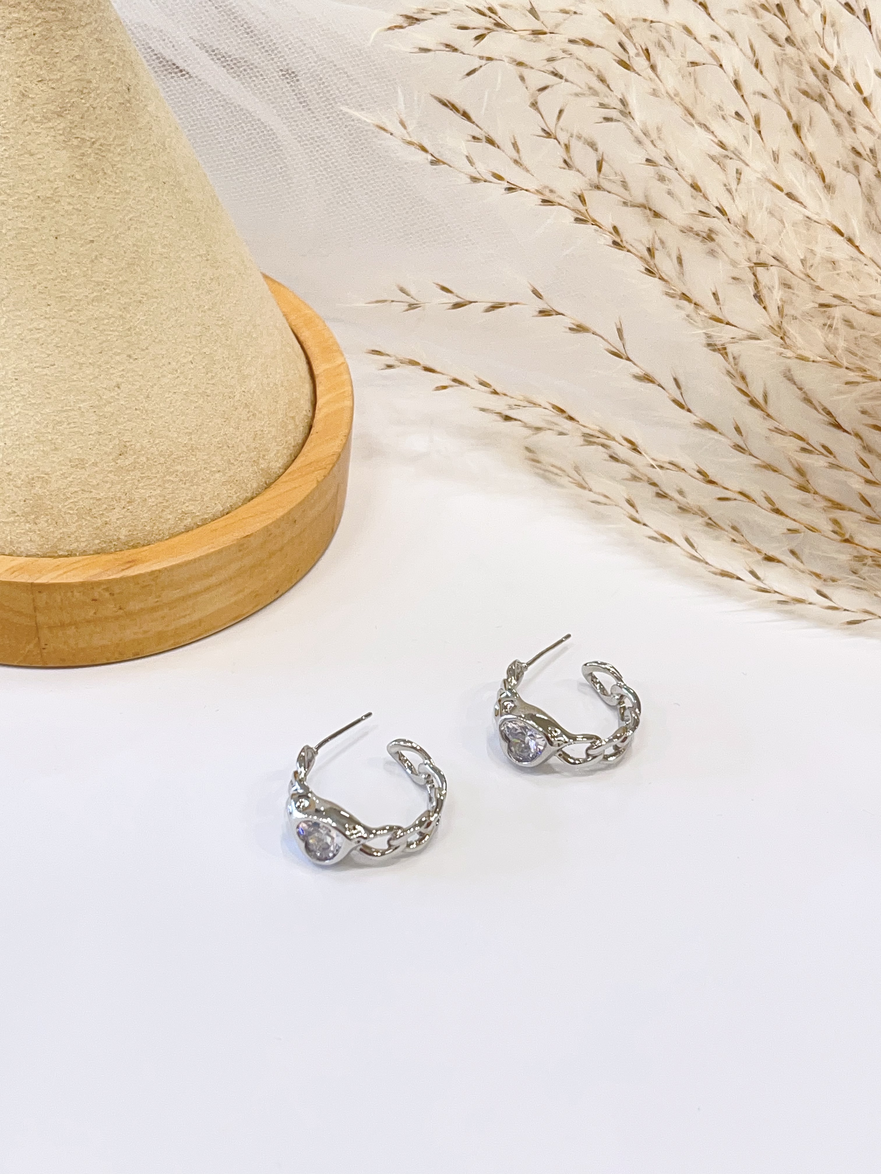 欧美爱心锆石简约耳环