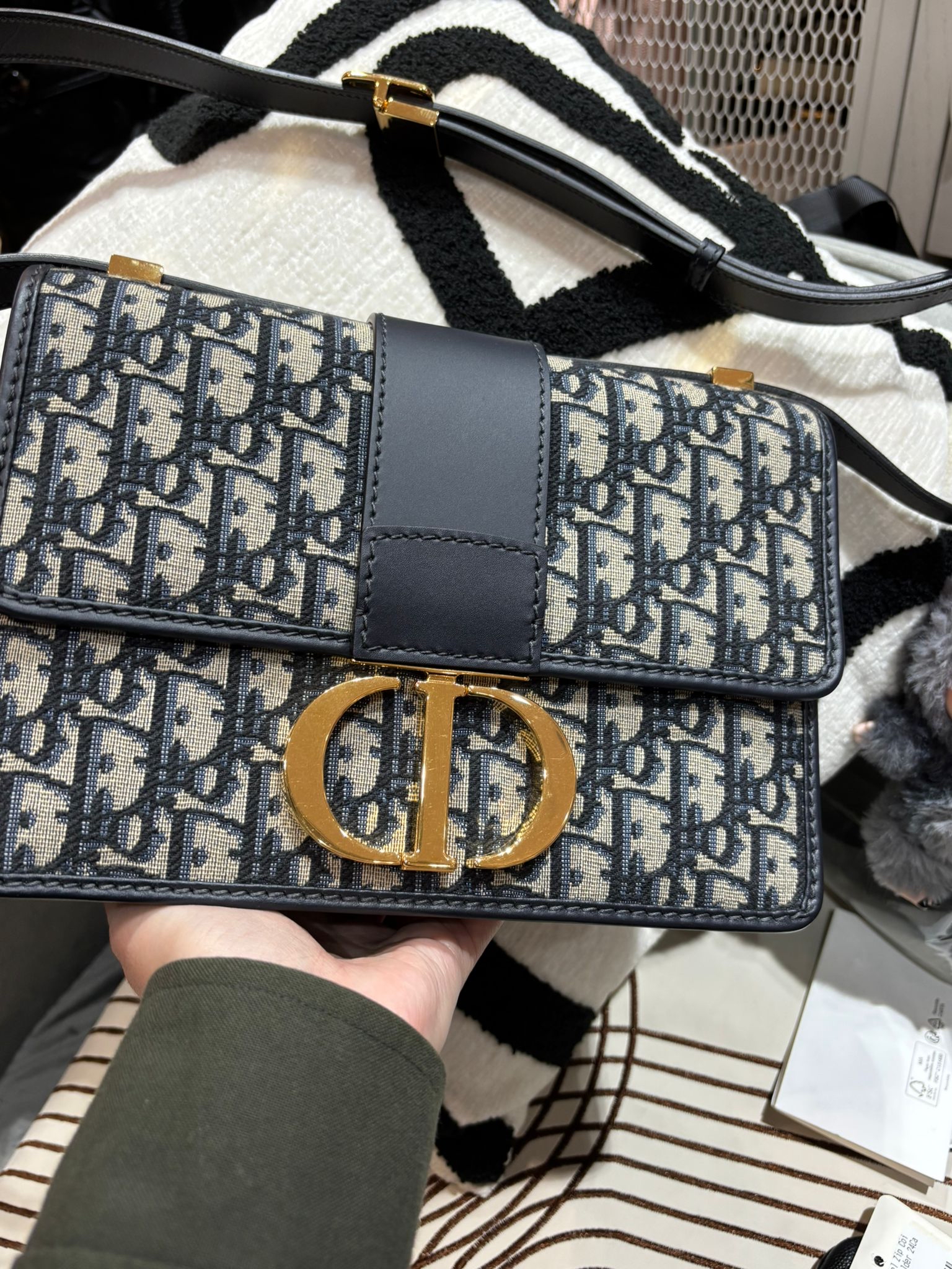 DIOR Oblique 30 Montaigne Shoulder Bag 100%Authentic, 98%New ✅ certificate✅dust bag✅Box