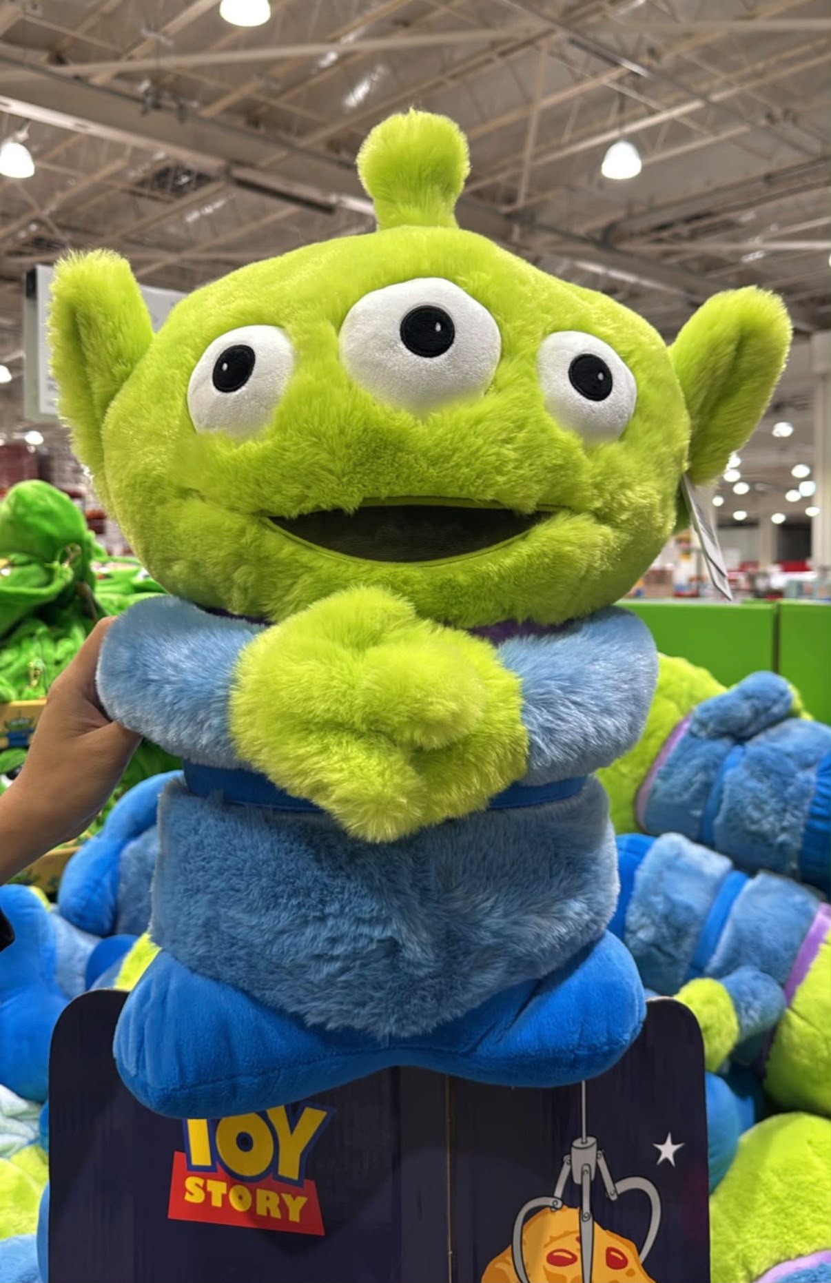 日本🇯🇵Costco│Toy Story 三眼仔50cm 毛絨玩具/毯子 二合一 (三款隨機)