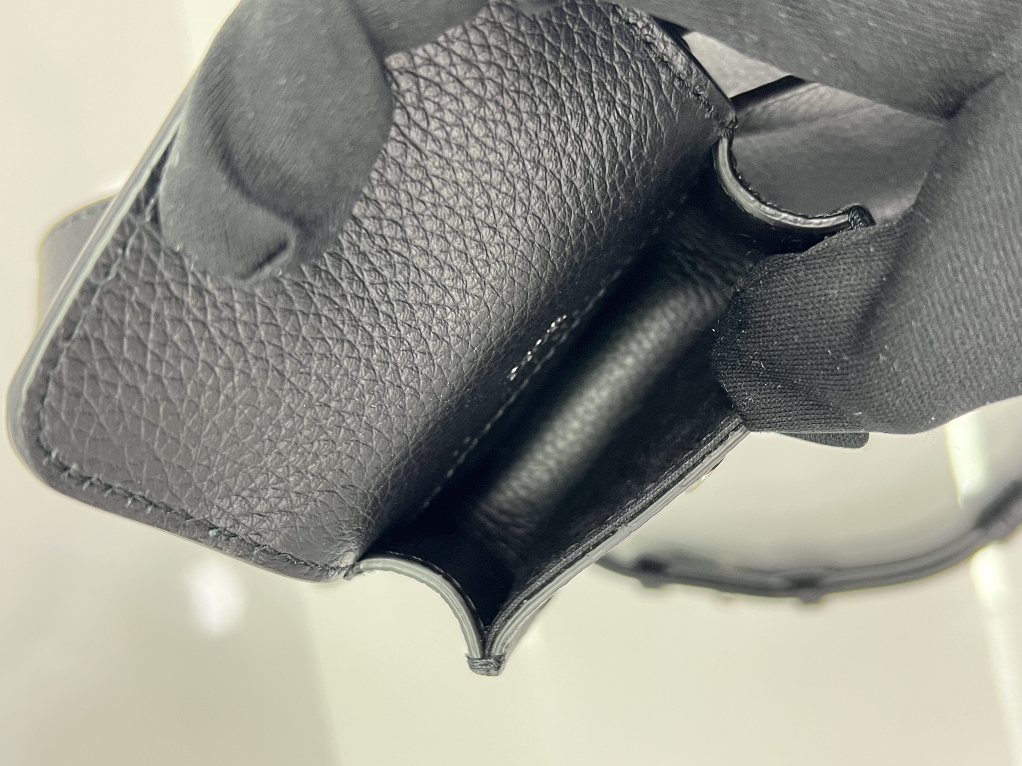 直播貨品 |  [1個-$100 2個-$300］EE16