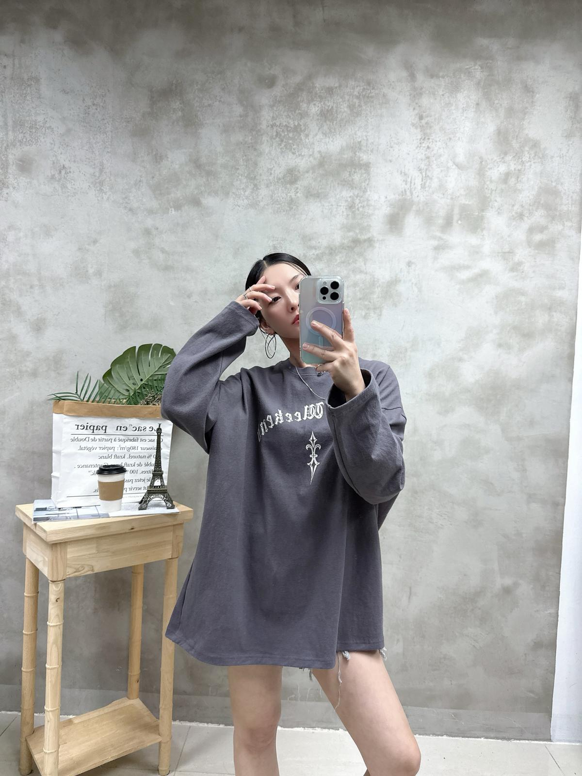 G03 洗水棉print 長Tee