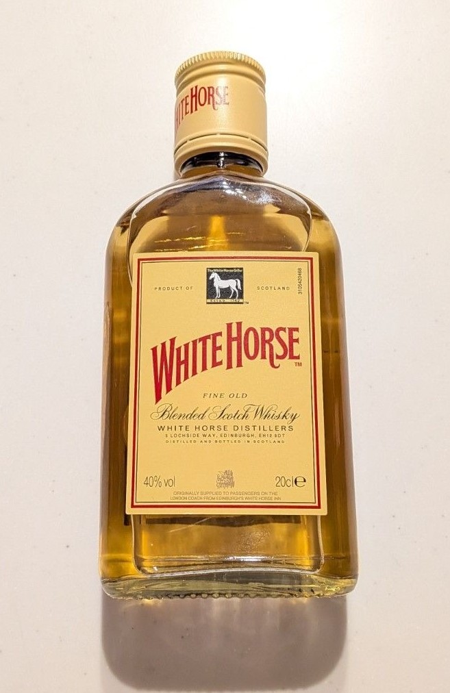 白馬蘇格蘭調和威士忌 White Horse Fine Old Blended Scotch Whisky  40% 200ml 