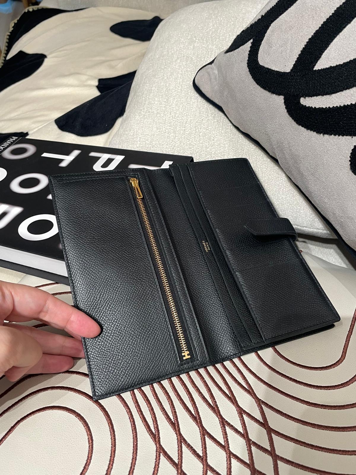 Hermes Bearn Long Wallet Stamp Z 100%Authentic, 95%New