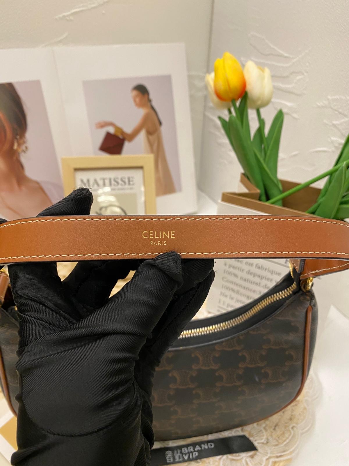 Celine Ava Triomphe Bag （近新閒置品 Lisa同款）