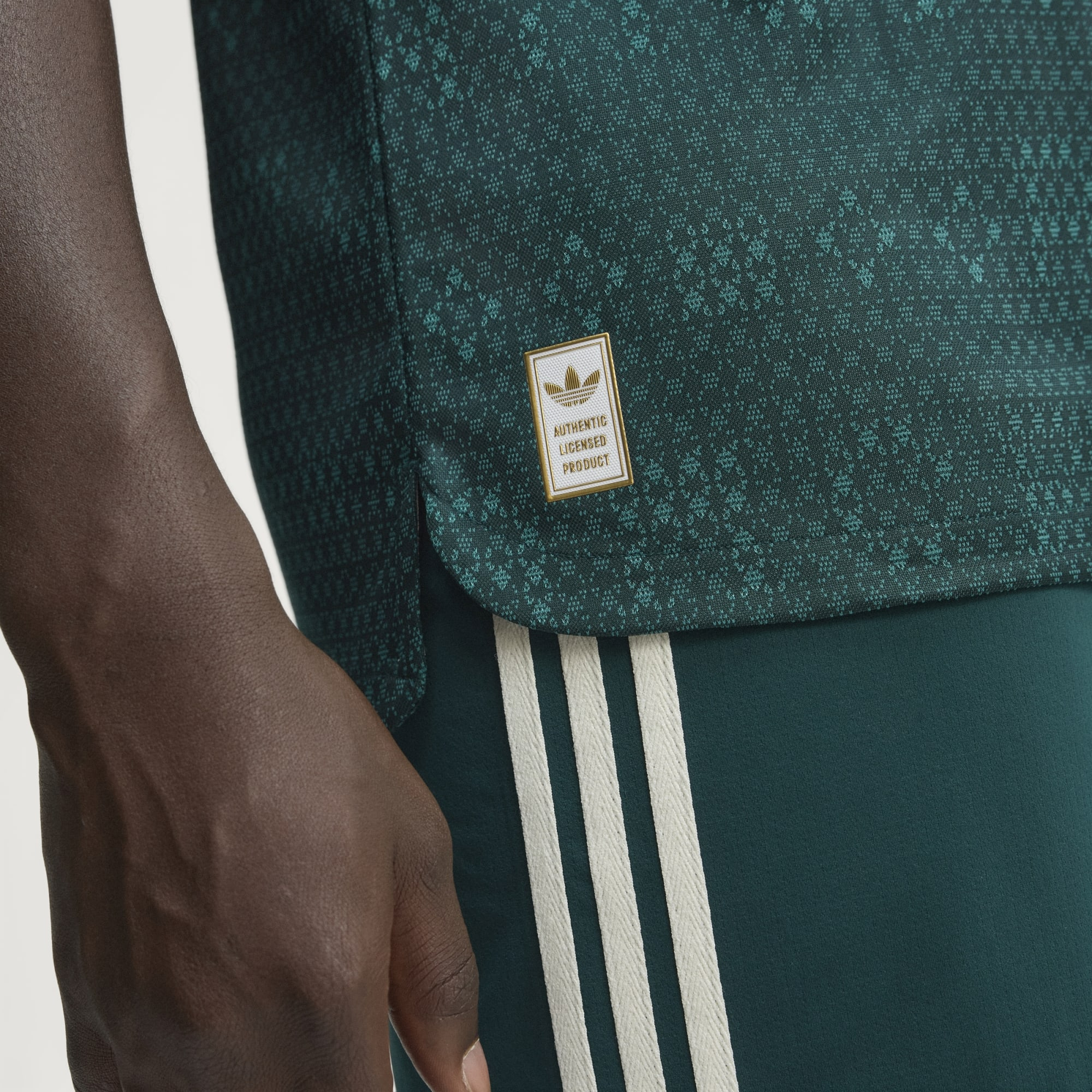 💚典雅的暗綠色調 Adidas Real Madrid 皇家馬德里 2026-27 作客球員版球衣 (可加印字章) JZ7219