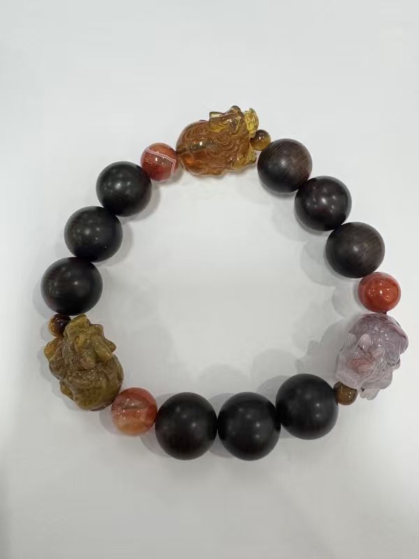 ZA0306  EFQ793  雷擊木趨吉避兇手串