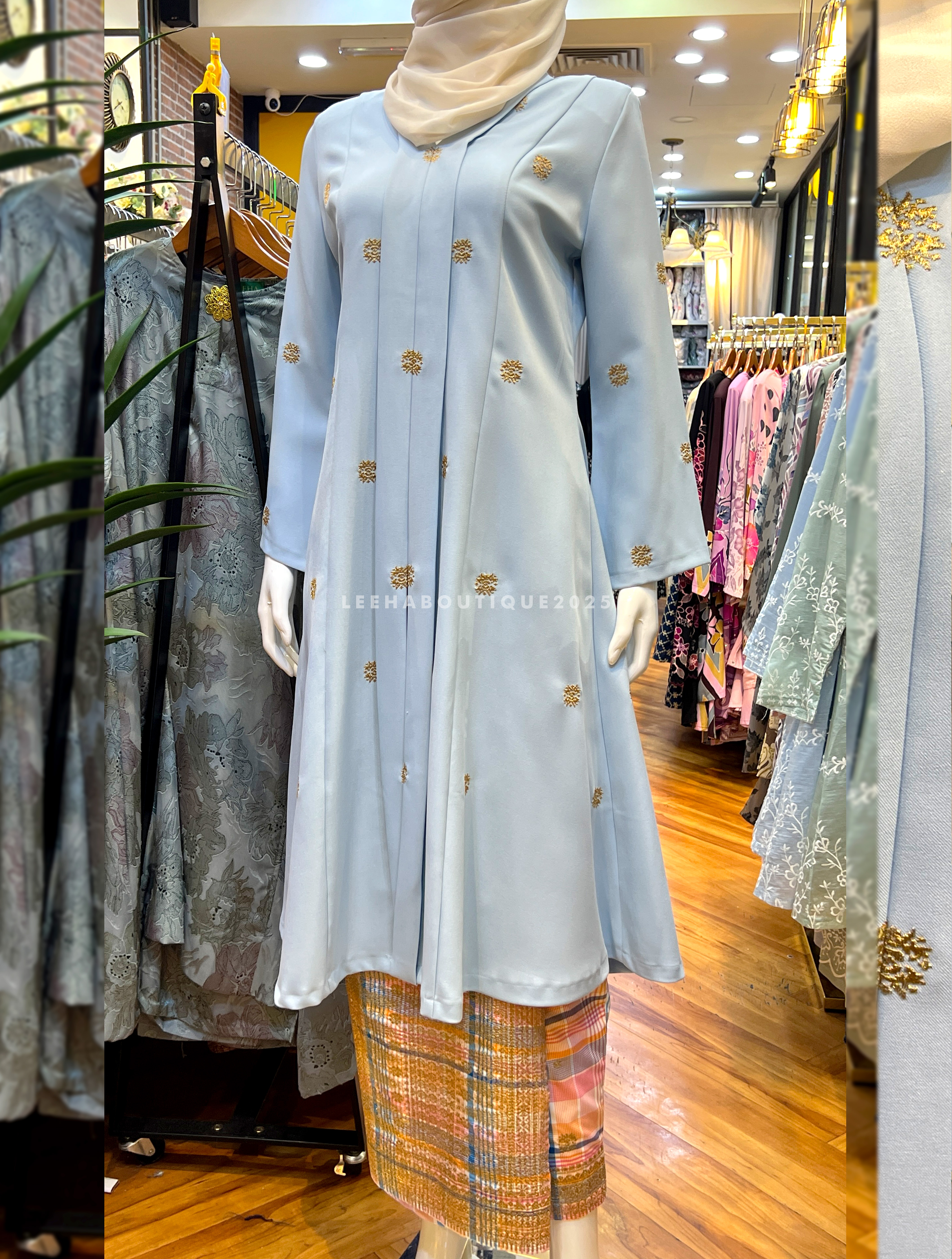 KEBAYA ARUNIKA (baby blue)