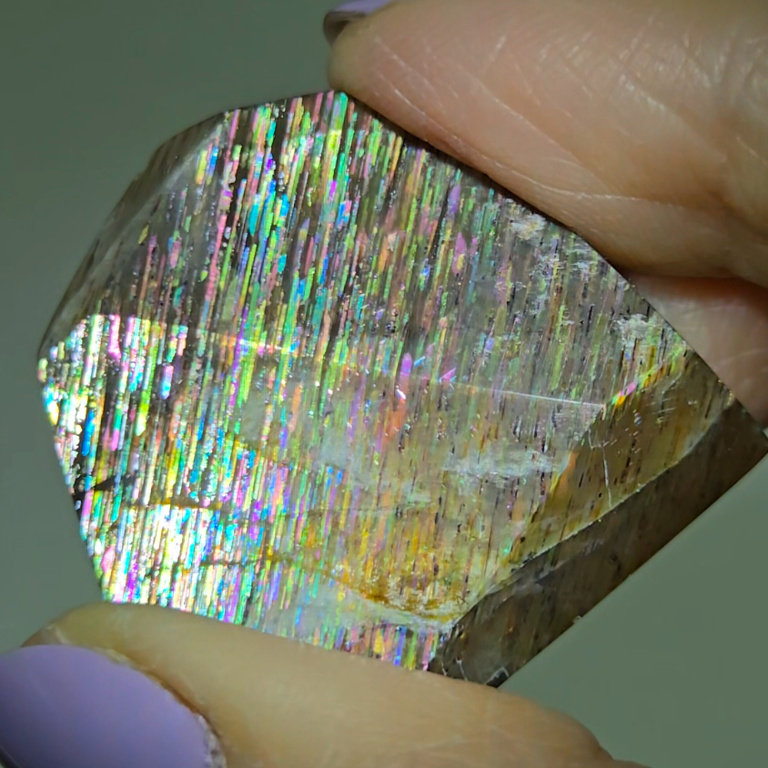 Rainbow meteor shower sunstone - SM75