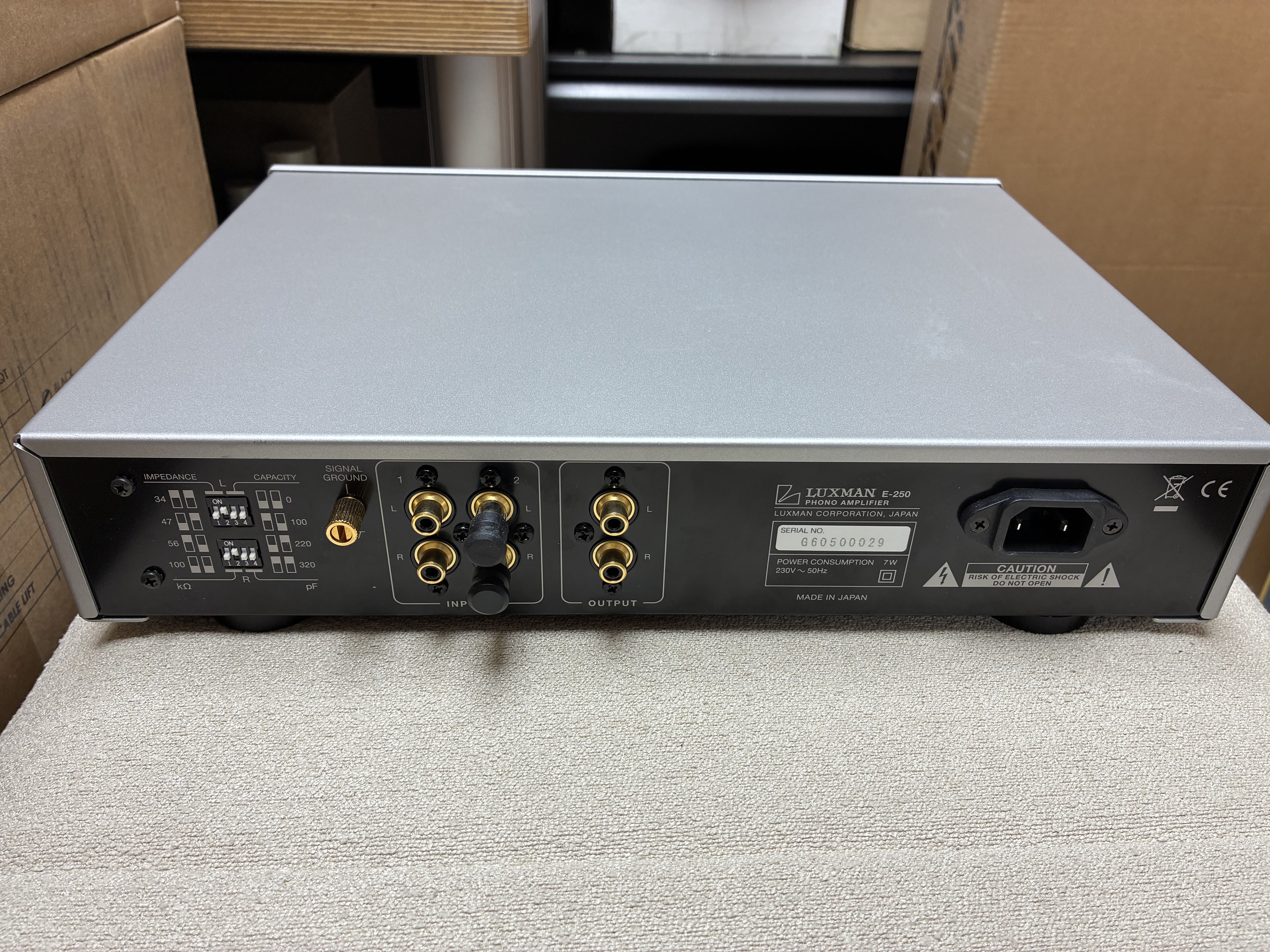 LUXMAN PHONO AMPLIFIER E-250(使用品）