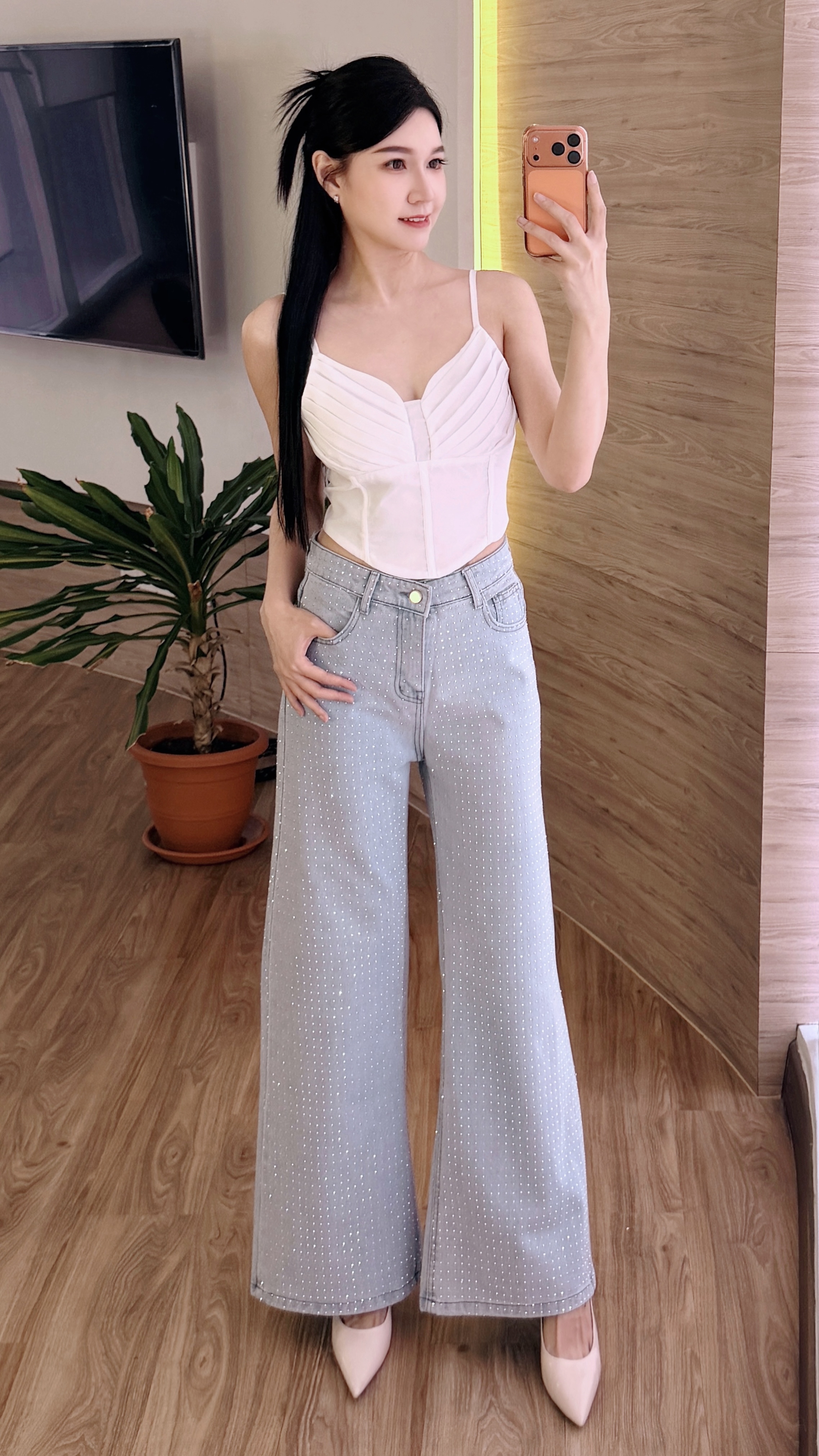 Anna Top
