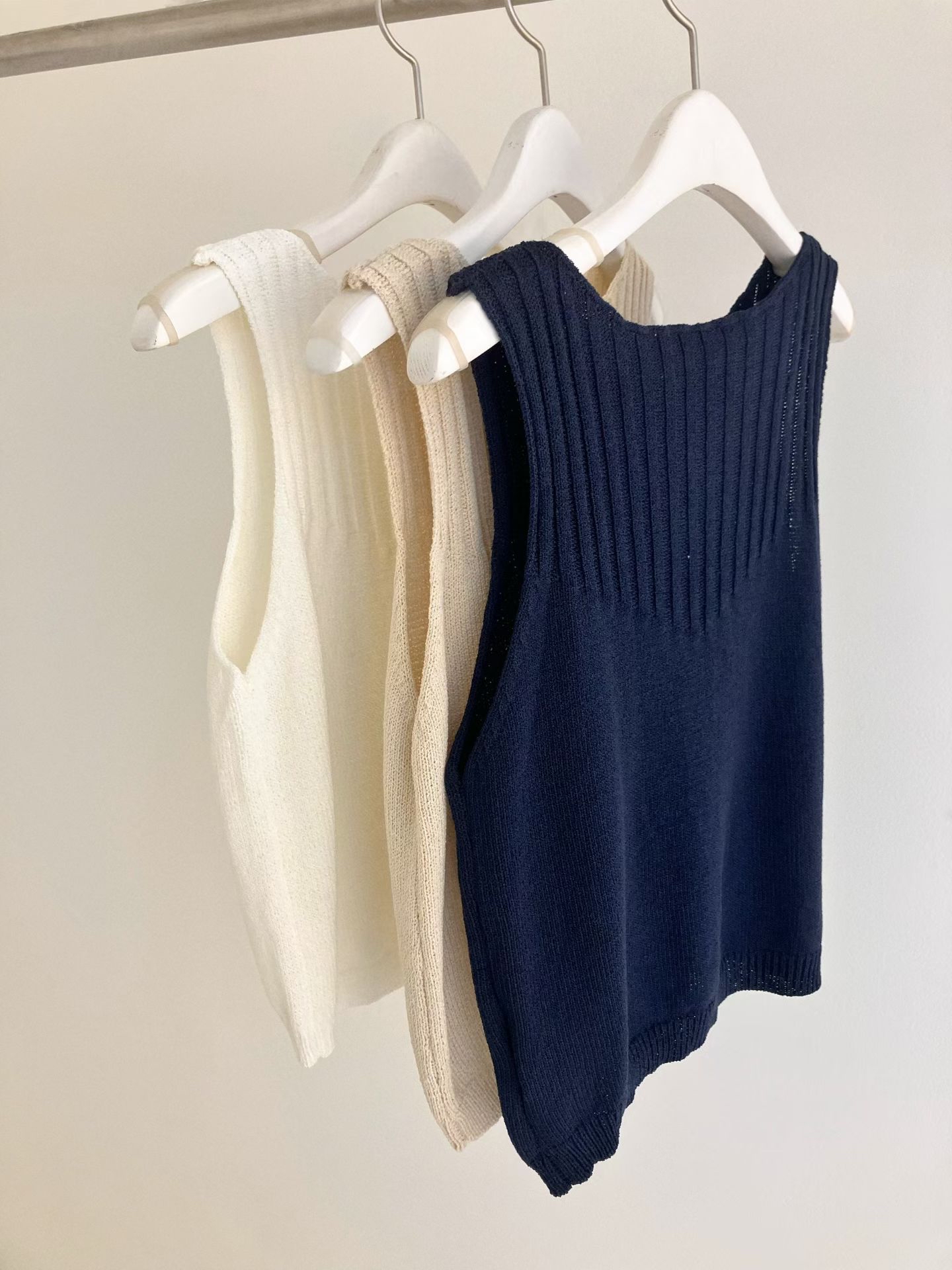 HA7 領位直紋背心