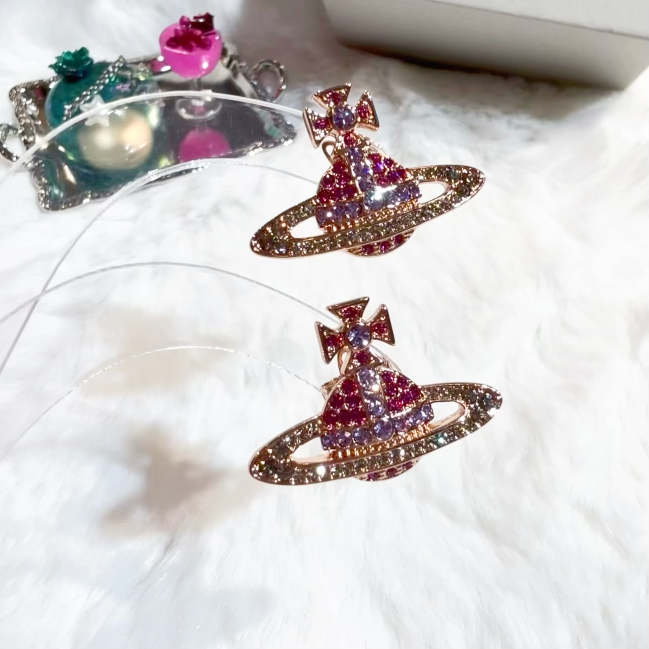 VW Kika earrings fuxia