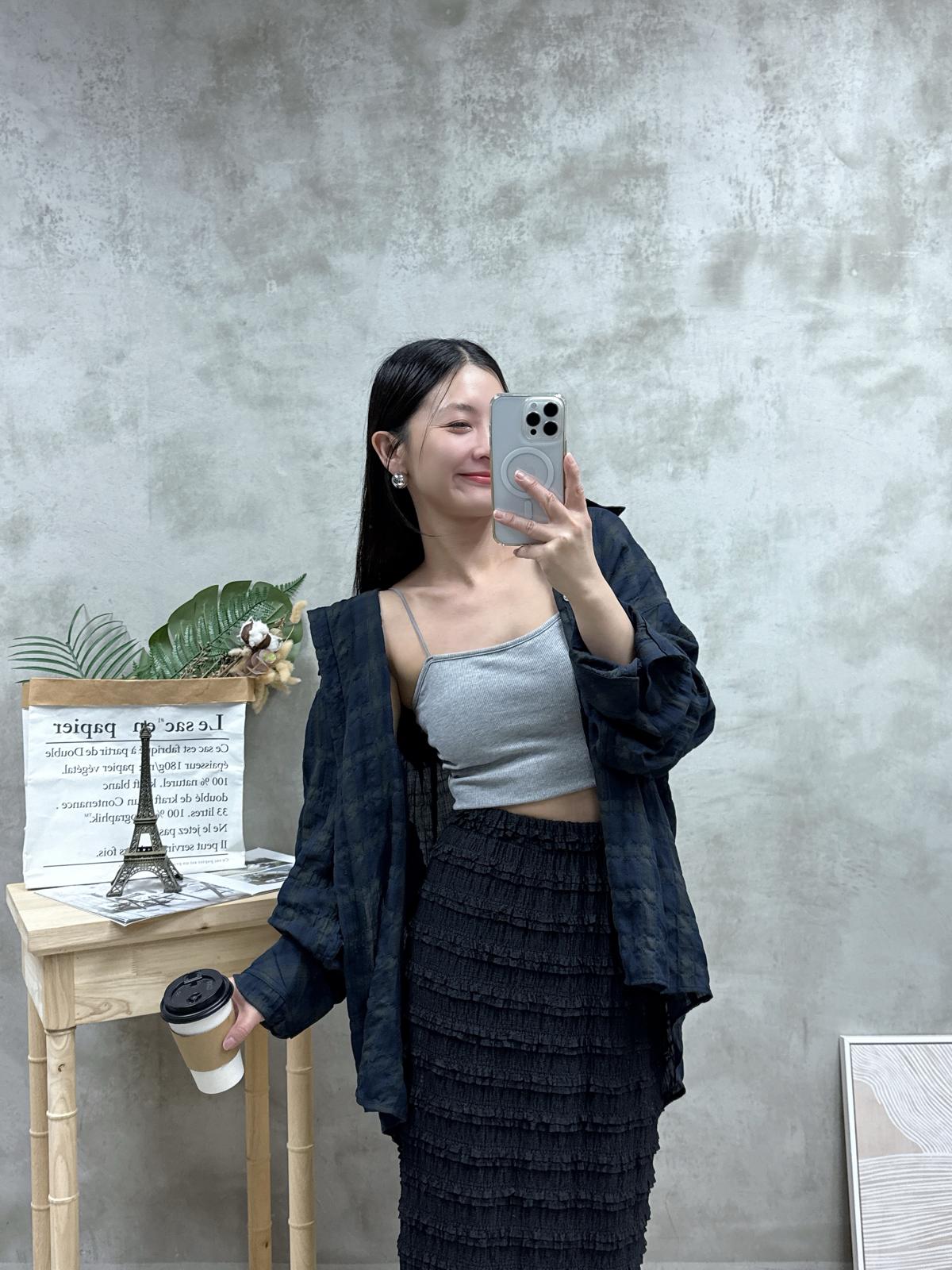 G16 暗紋心型領Bra top