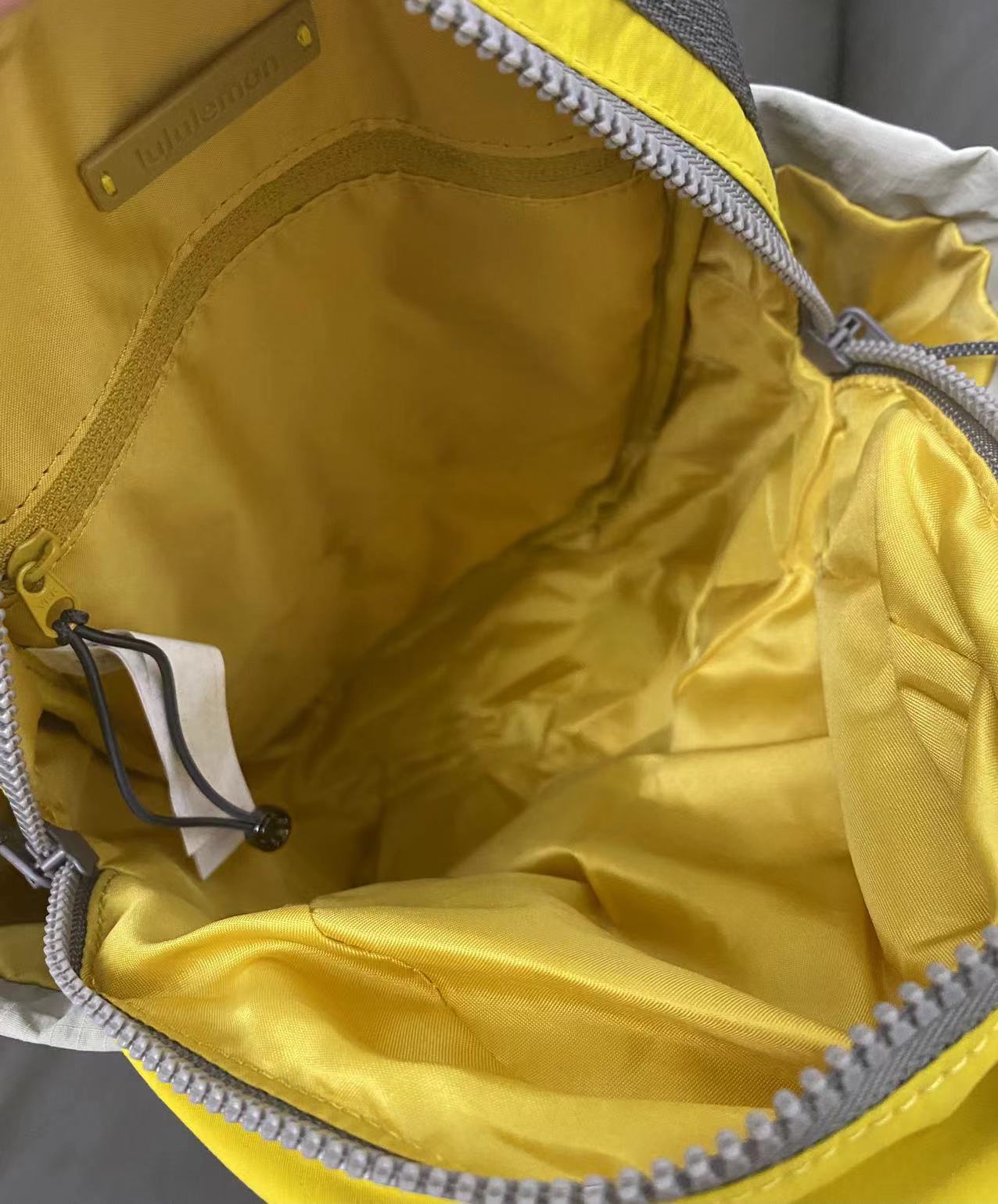 $188一套2用。Lululemon 這款多功能包真的火得有道理 ✨