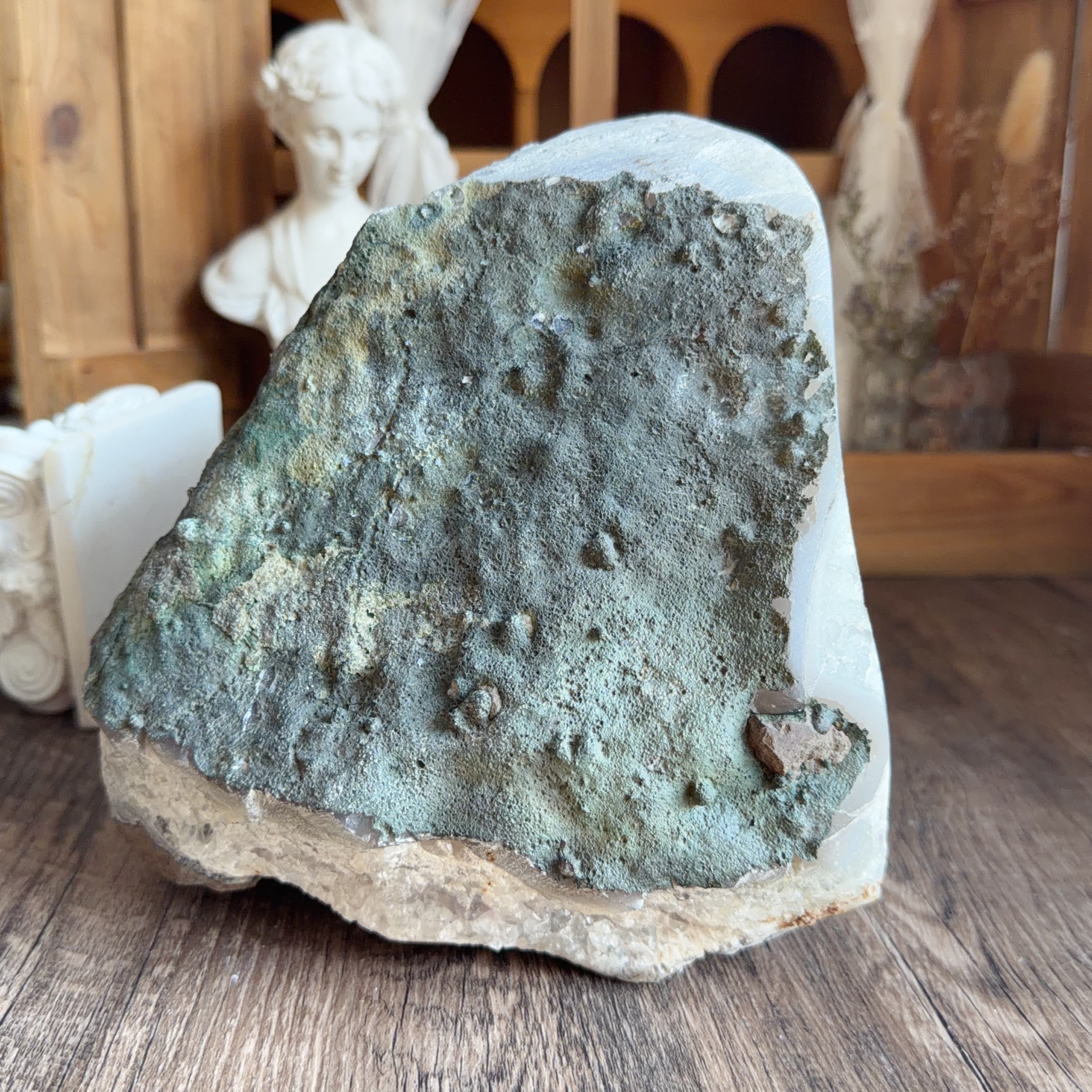 原皮紫晶洞（包底座）