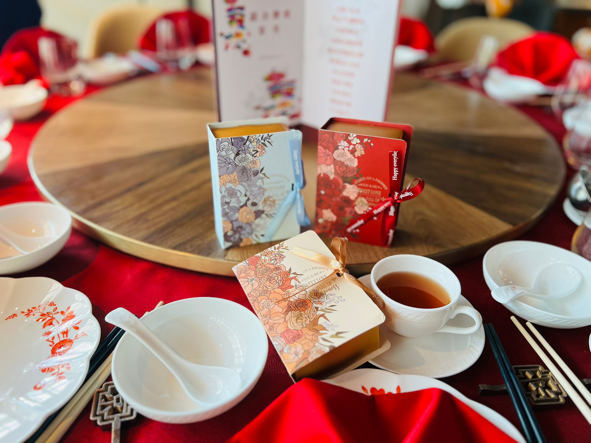 花園圖案小禮盒(內含2個麵)