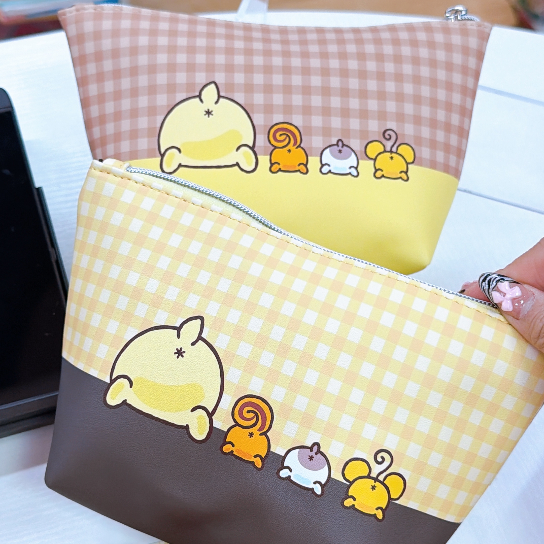 日本直送Sanrio 布甸狗30週年化妝袋