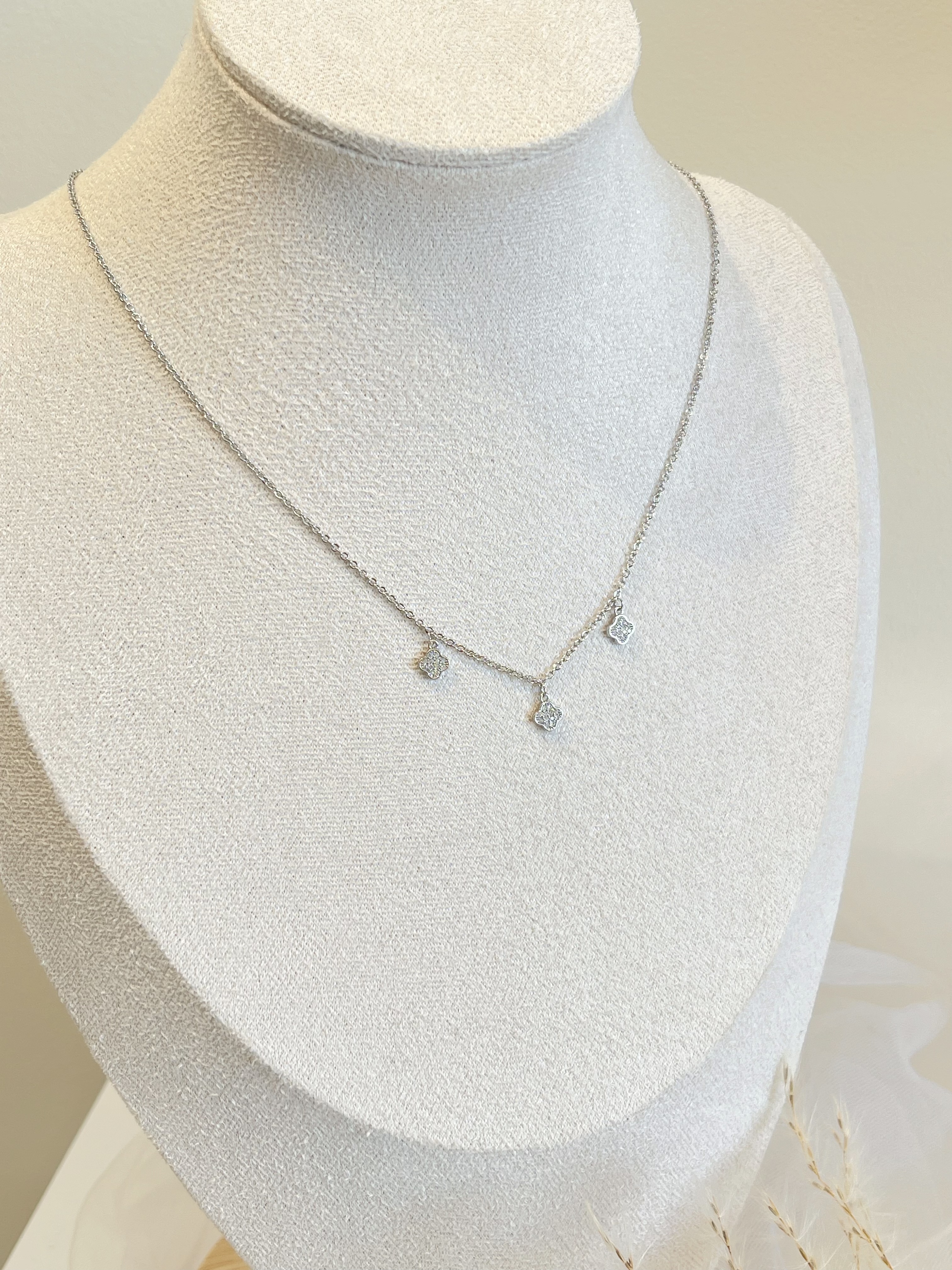 极简风 小巧锆石四叶草镀金项链