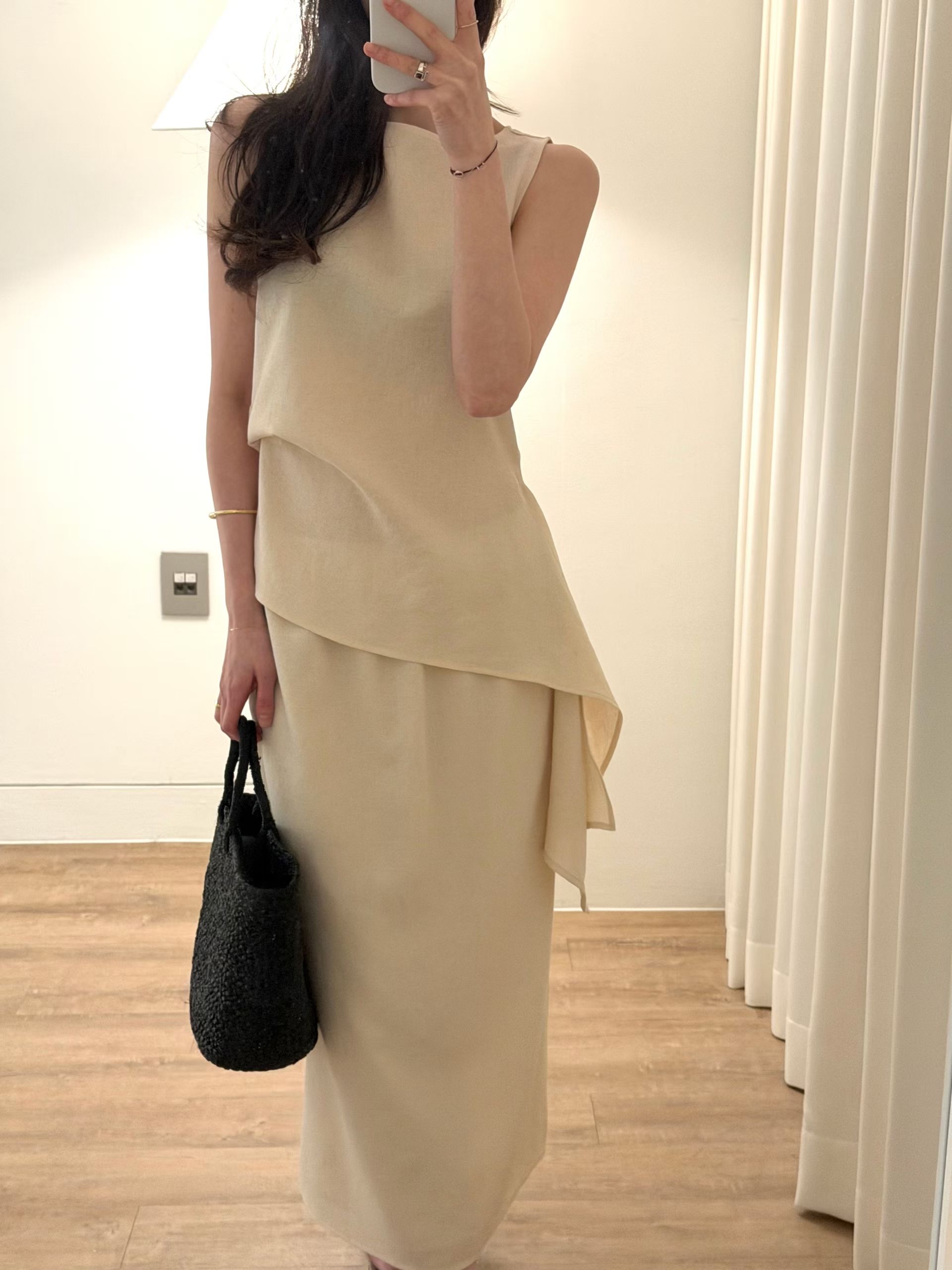 Korea stylish vest and skirt