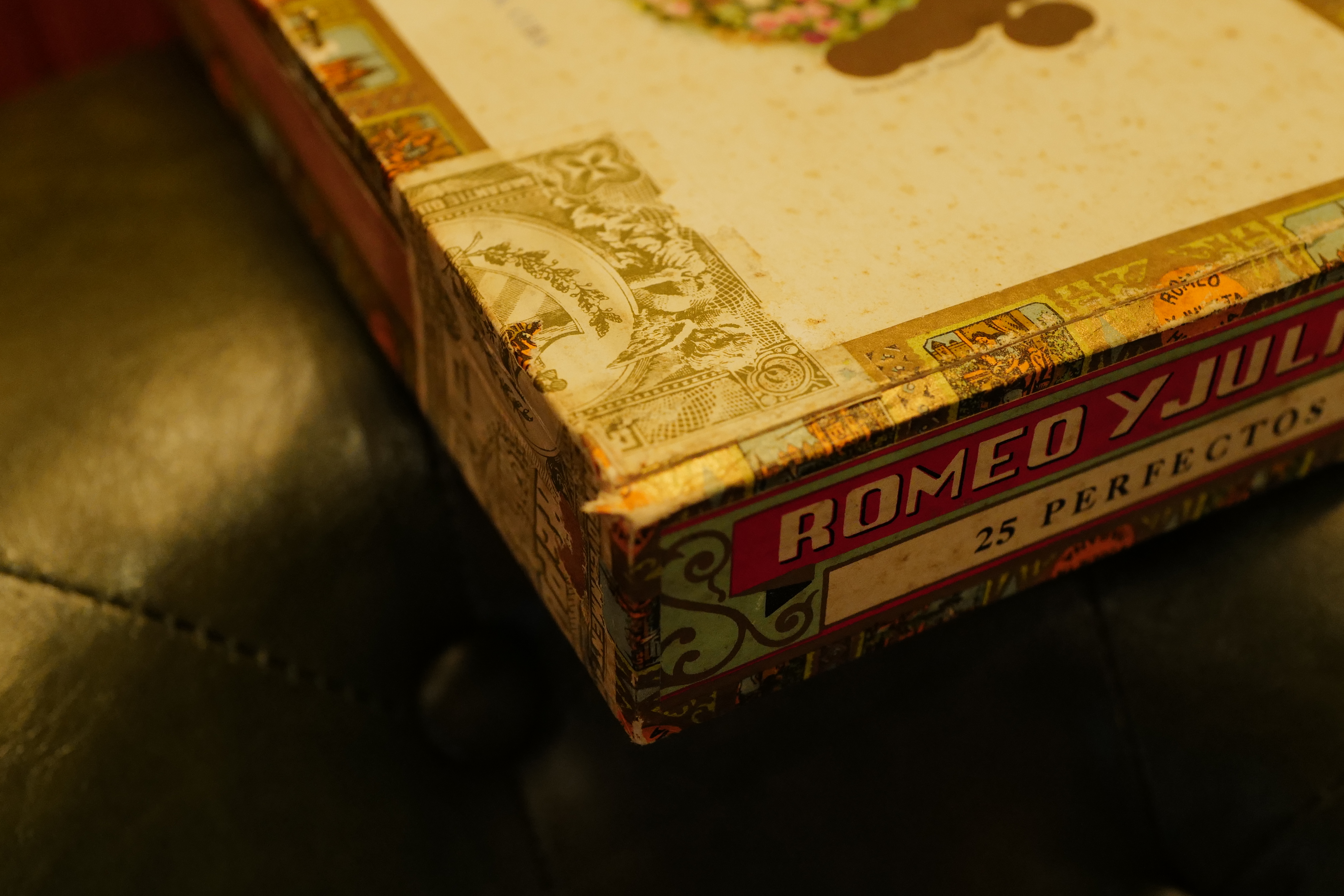 Romeo y Julieta Perfectos 1980s (羅密歐與朱麗葉 完美)