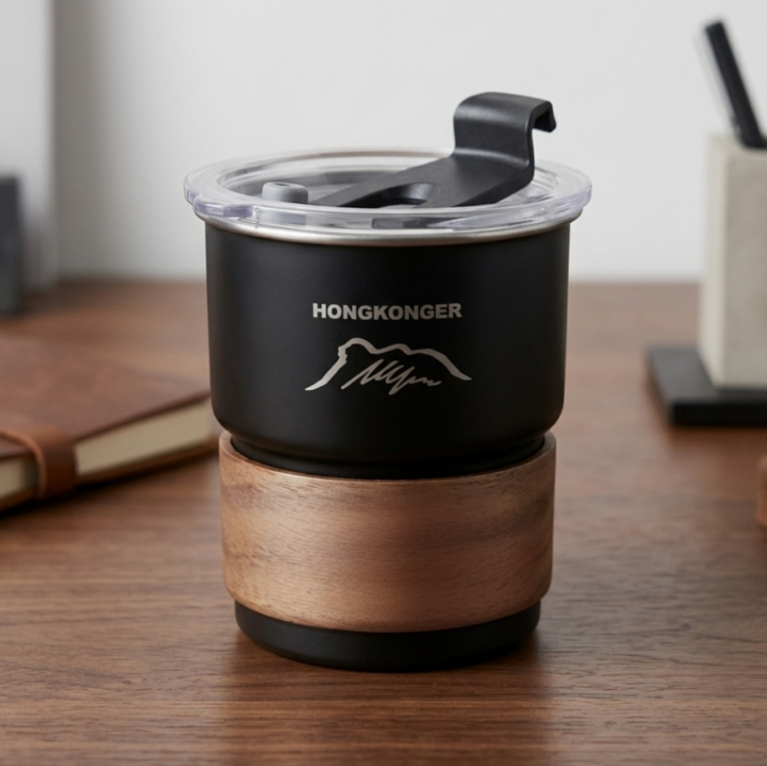 [Signature] 獅子山 HONGKONGER 職人精細雕刻杯 (2026 Edition)