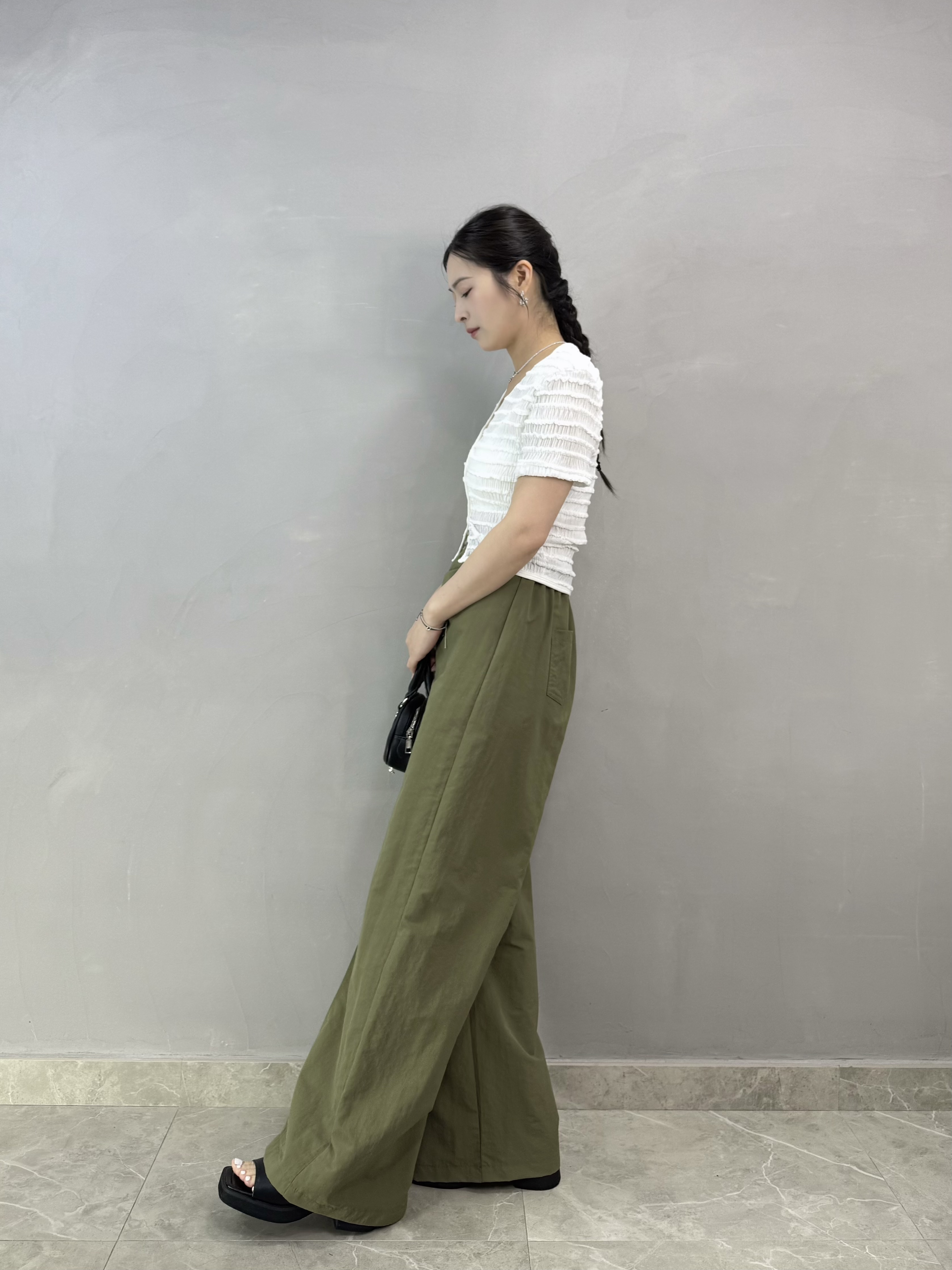 T73 縐縐暗紋短袖外套