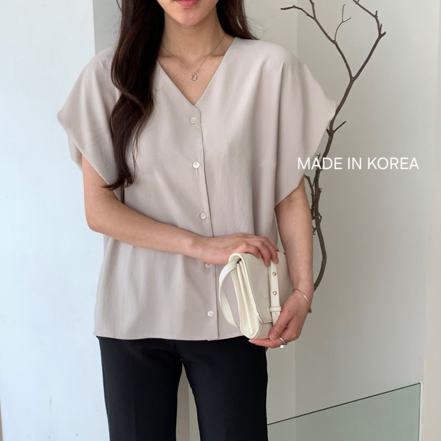 G6281 韓國🇰🇷V領淨色鬆身恤