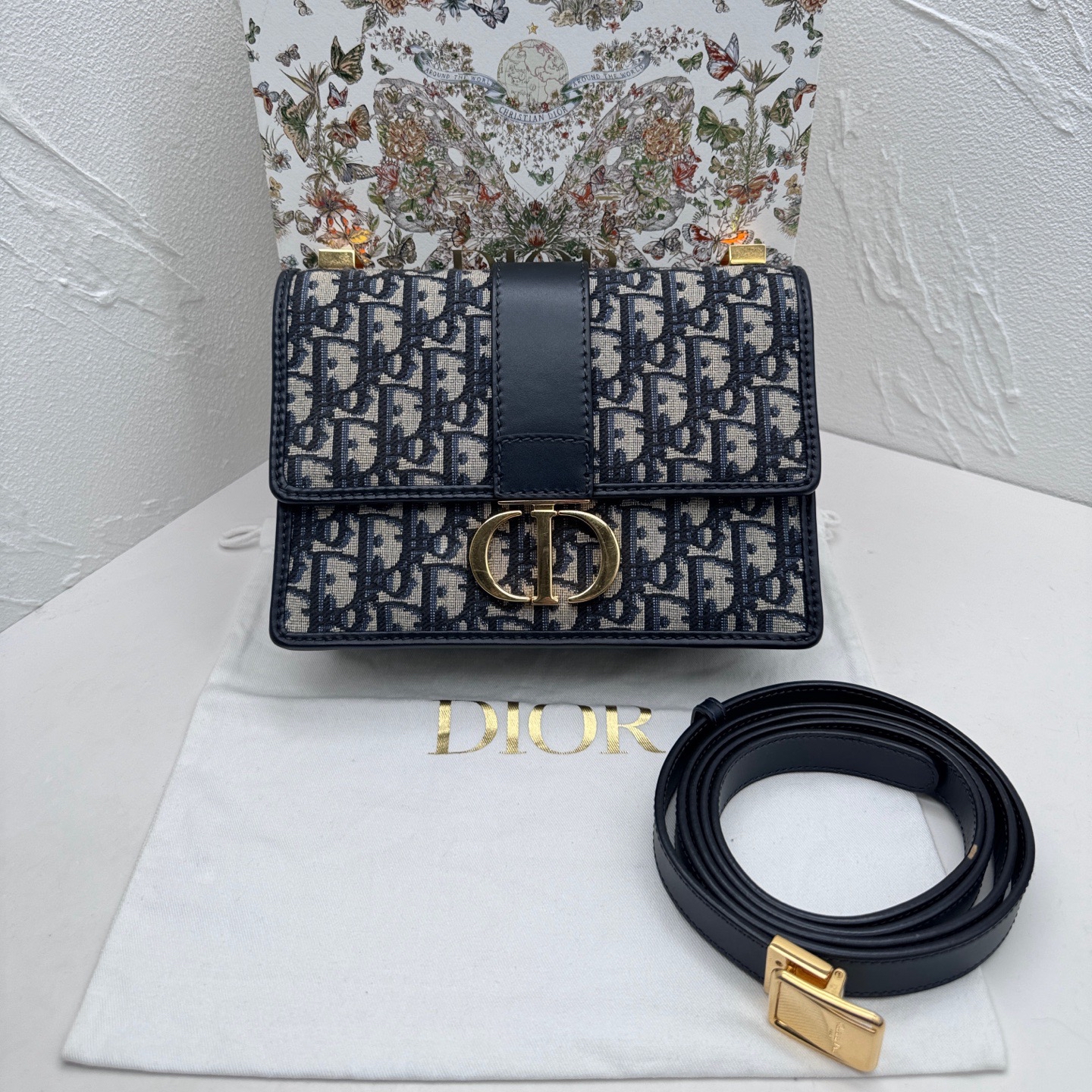 Pre-Owned DIOR 30 Montaigne / Product Code: 26041922