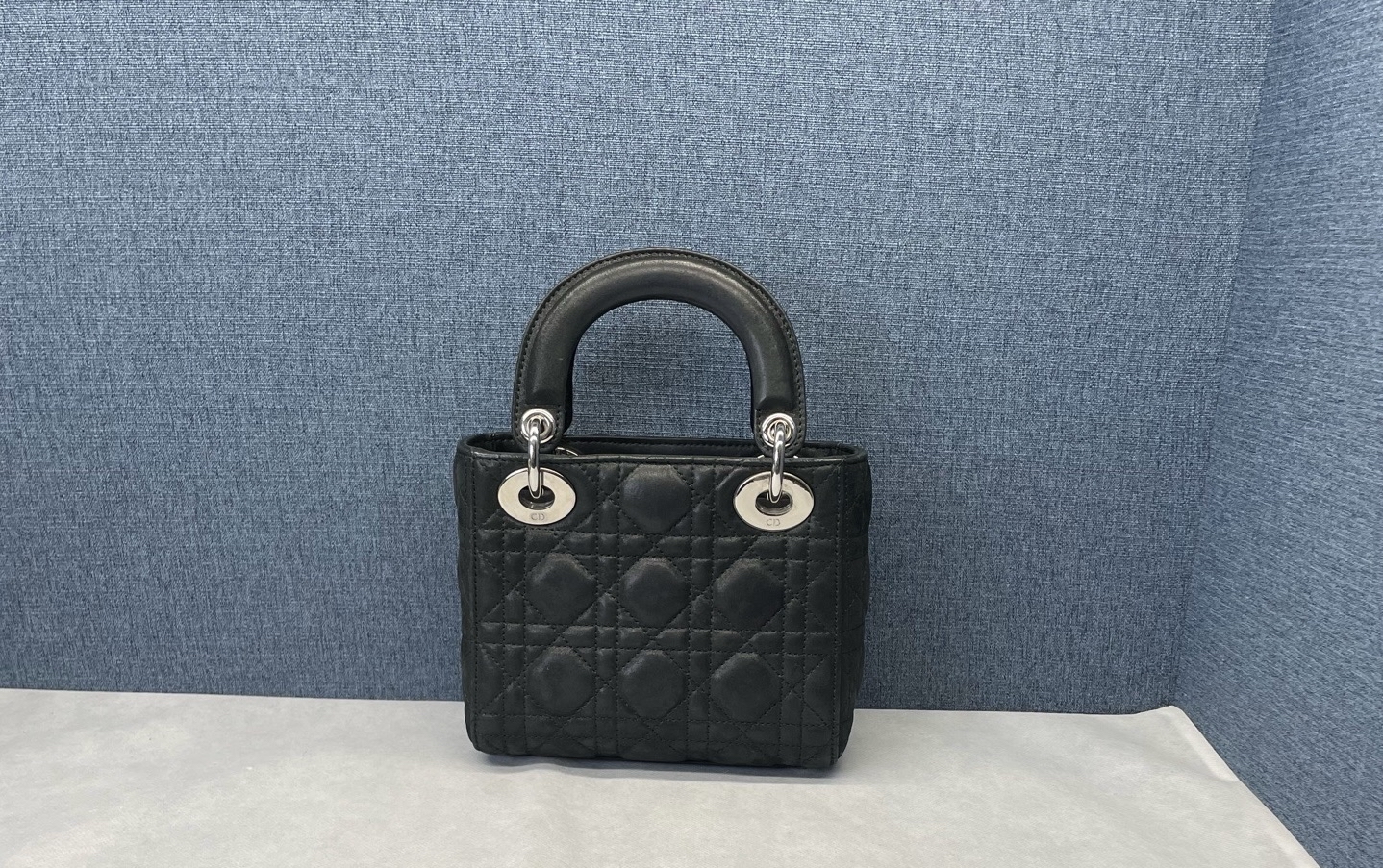 【預訂貨品】Dior黑色三格戴妃包