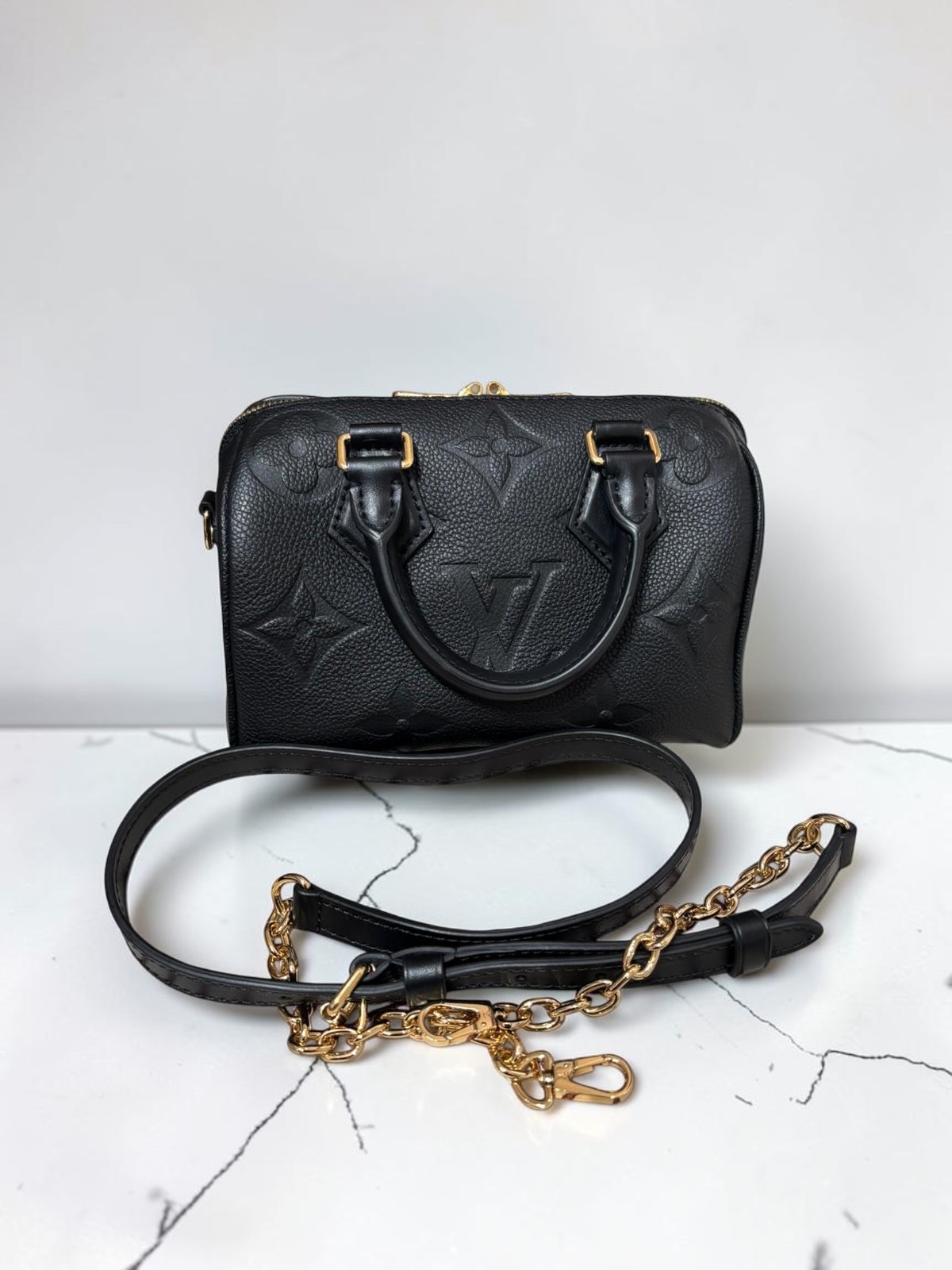 Lv Speedy 20 Bandoulière 20 M58953 Monogram Empreinte黑色粒面皮革 100%Authentic, 98%New ✅Key Lock ✅Dust bag