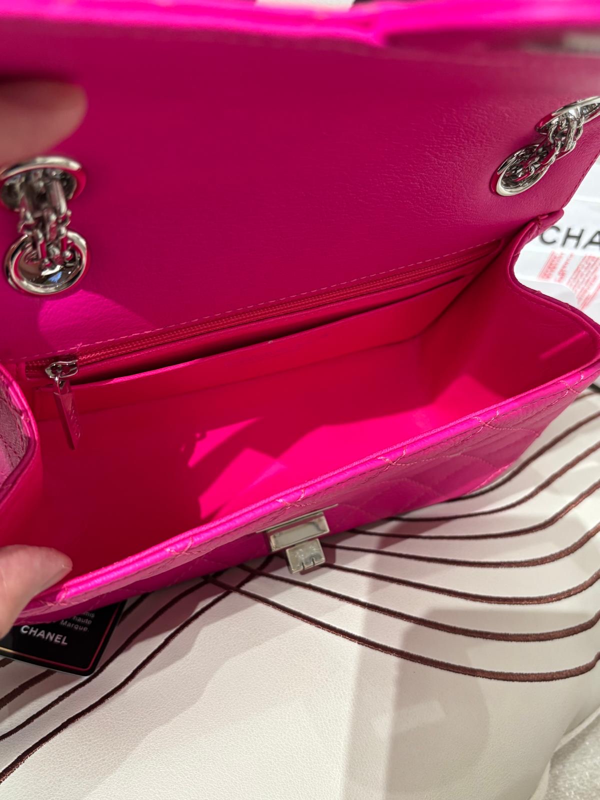 Chanel 2.55 mini calfskin 100%Authentic,98%new ✅收據✅28CARD✅dust bag✅box 