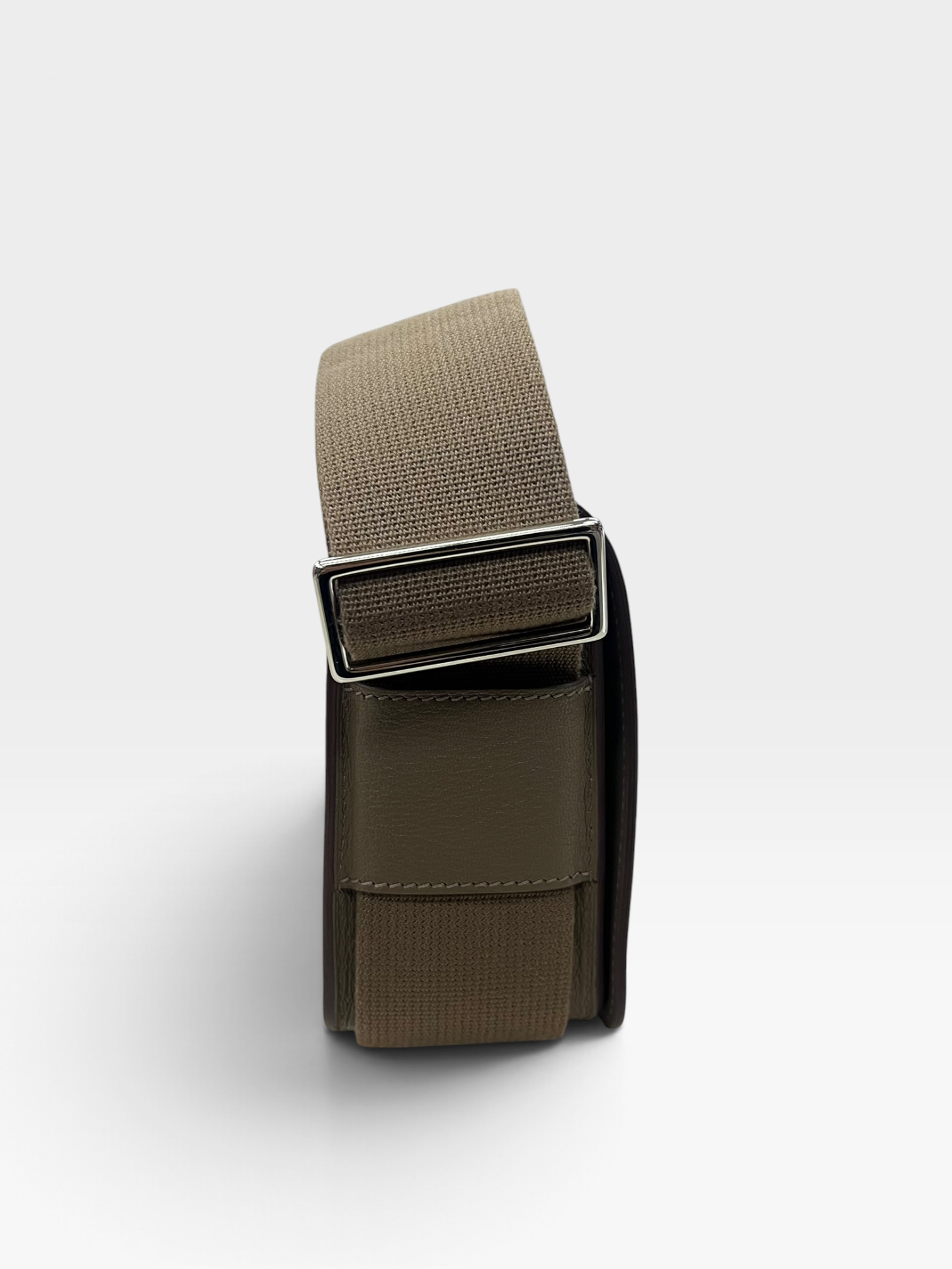 Pre-Owned HERMÉS Geta Stamp W / Product Code: 092508