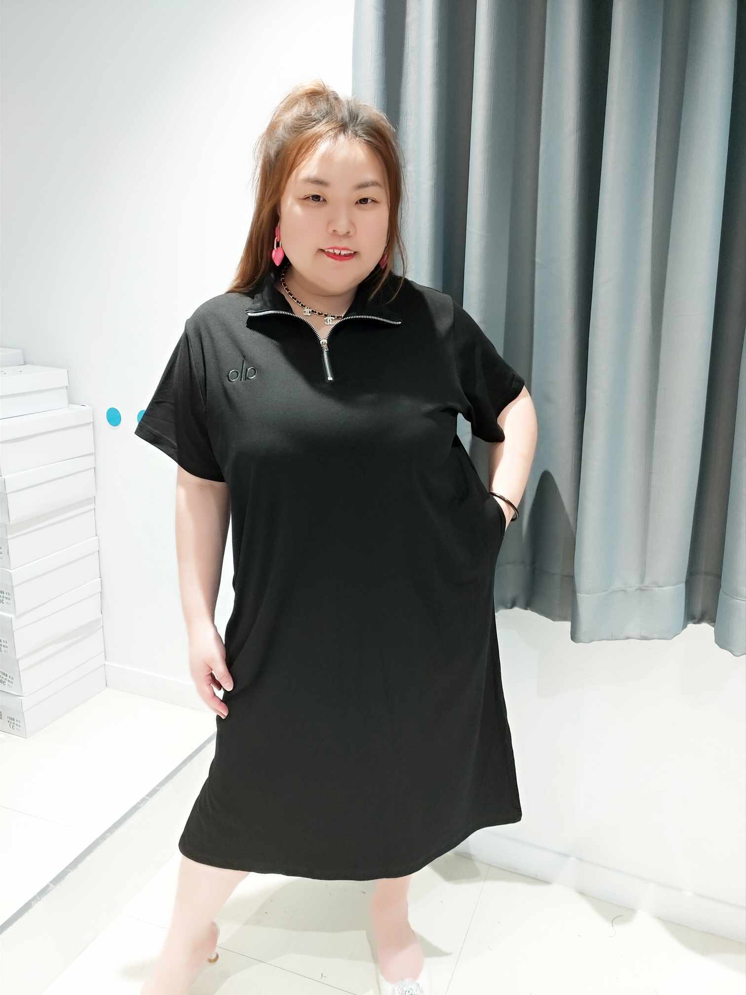 DOA13  Alo拉链设计单色连身裙