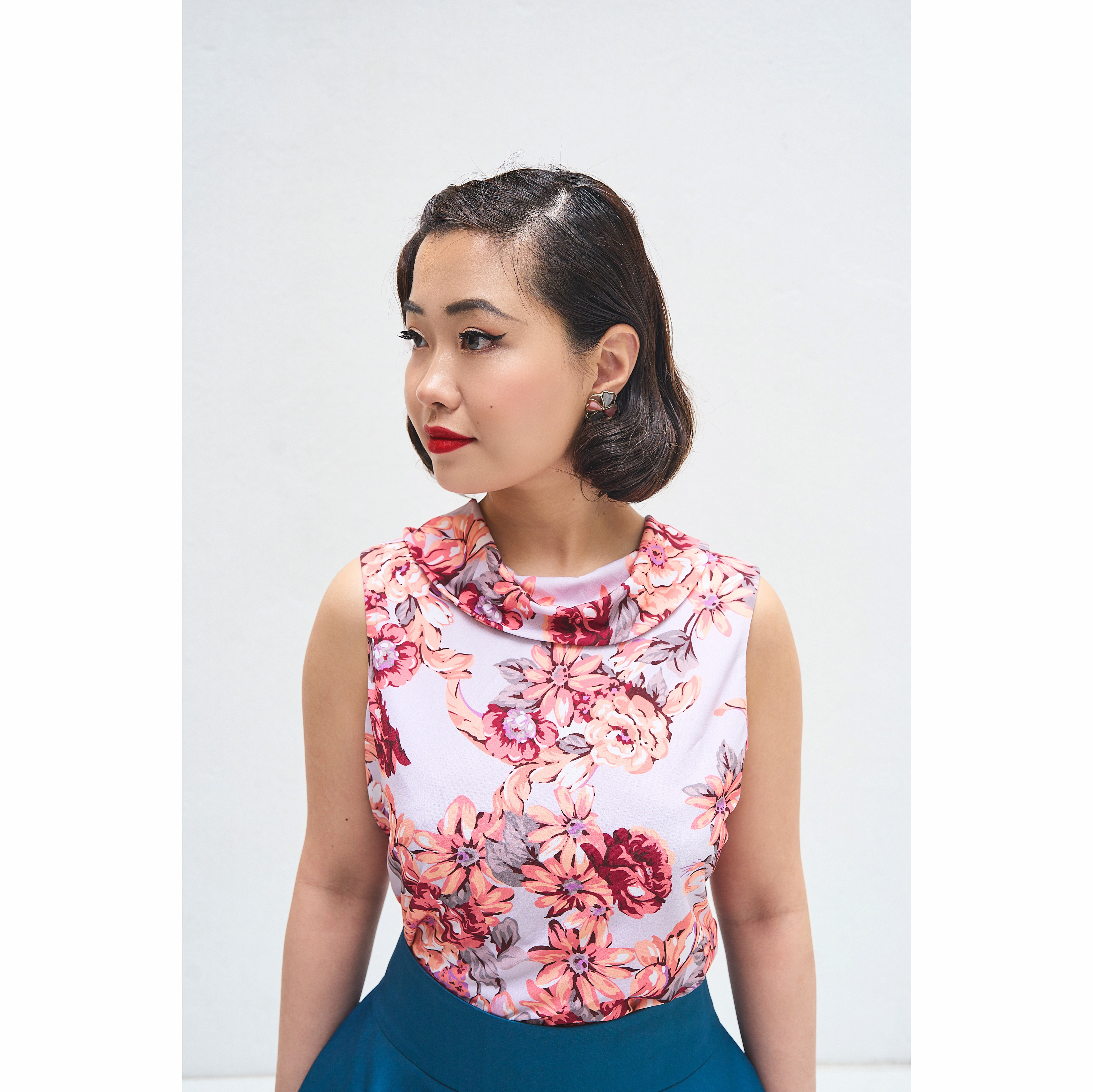 (Ready-Made) 1950s/60s Inspired Chic Floral Blossoming Jersey Front-to-Back Two-Way Vest Top (FM188)