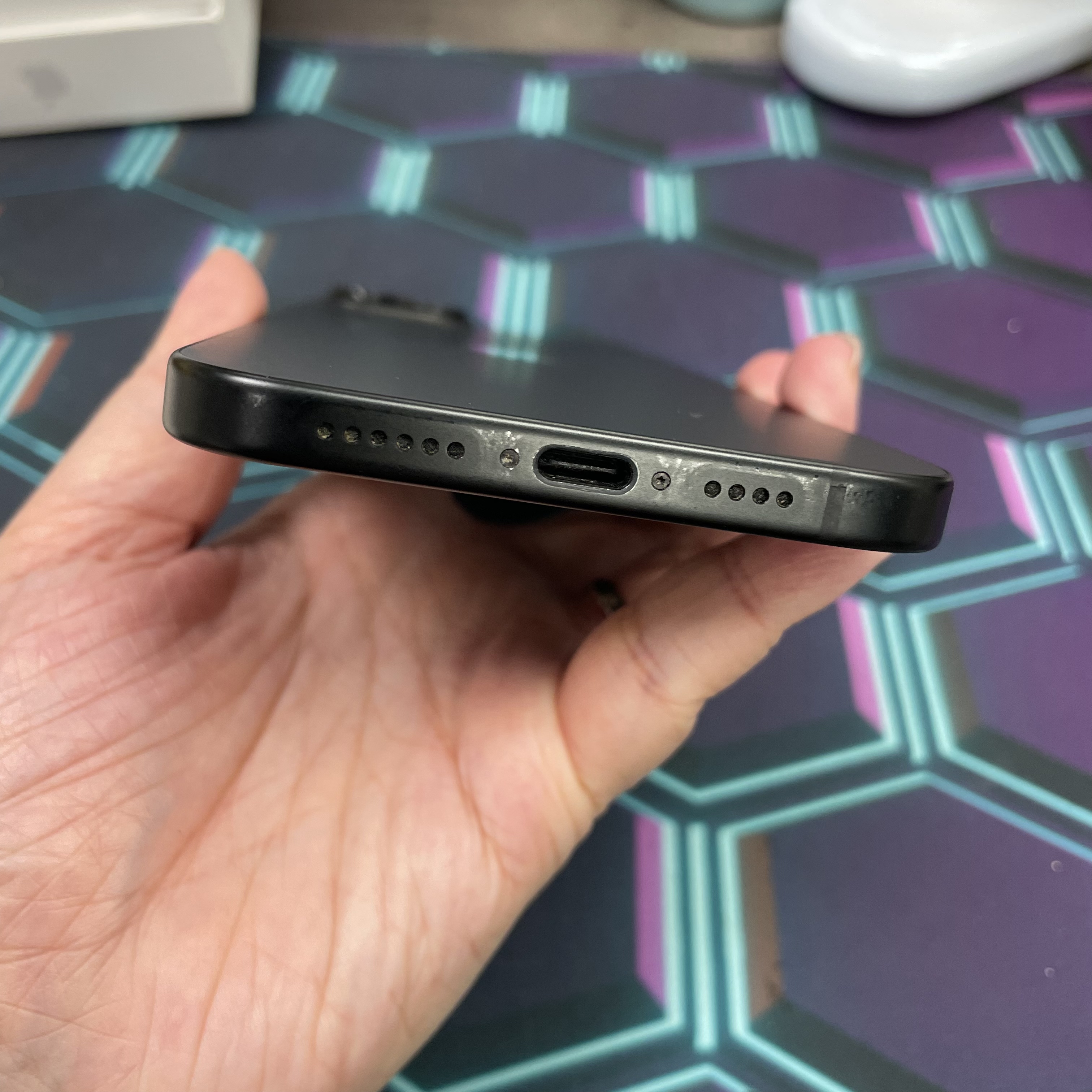 *8374 15 Plus 勁靚機 128GB 電87 黑色 black