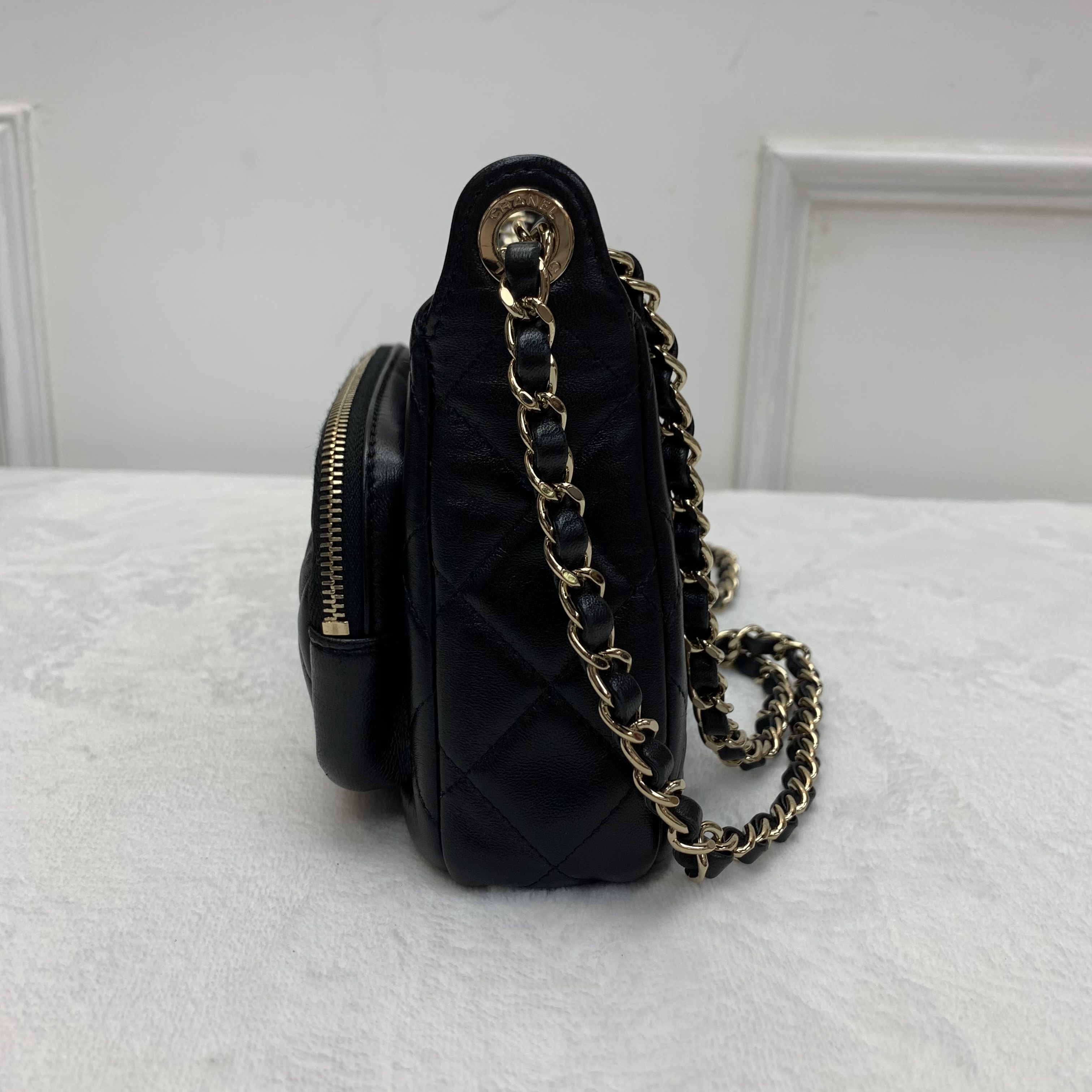 黑金經典大容量 25C Chanel相機包🖤